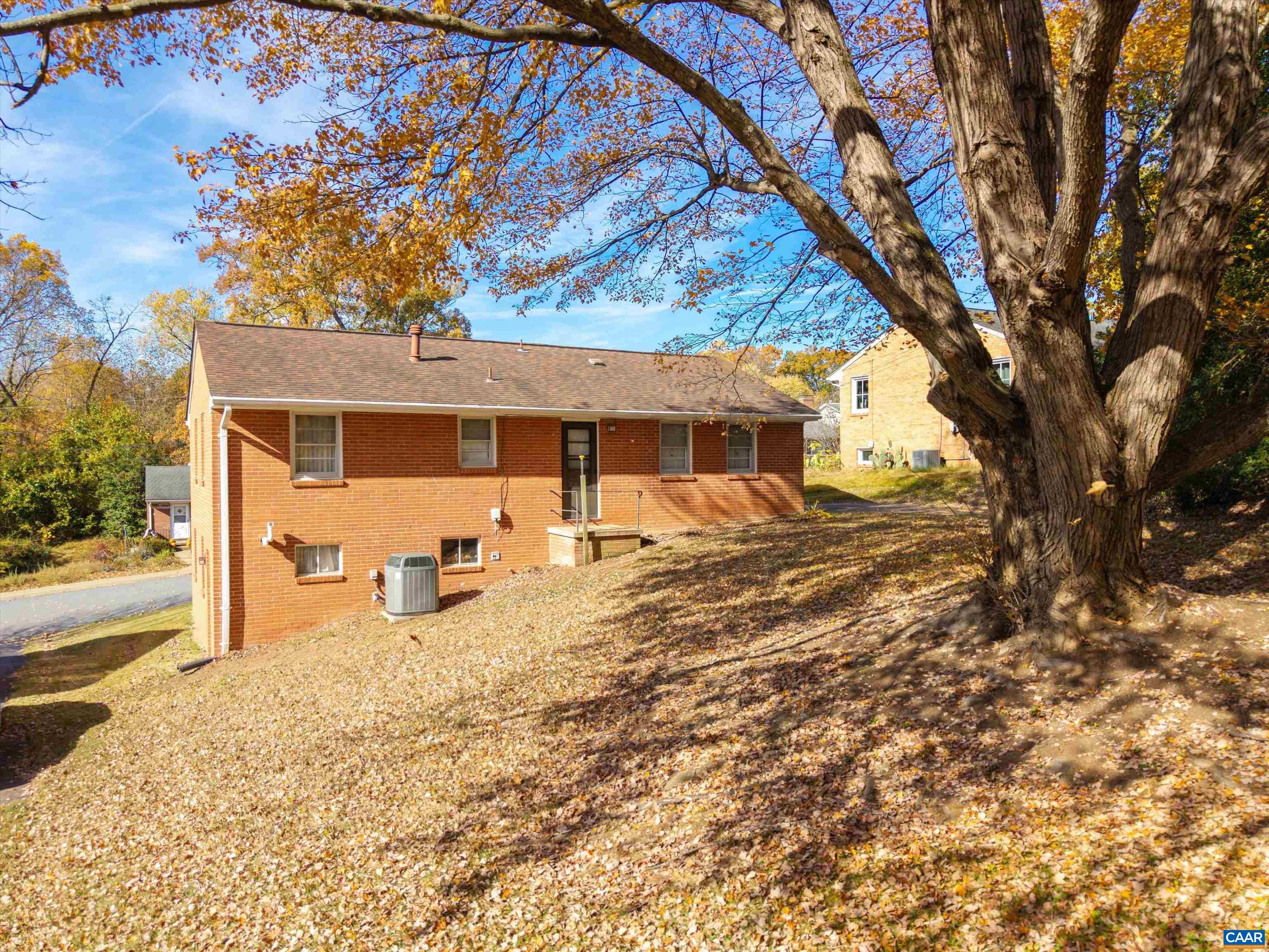 331 CAMELLIA DR, CHARLOTTESVILLE, Virginia 22903, 3 Bedrooms Bedrooms, ,1 BathroomBathrooms,Residential,331 CAMELLIA DR,680629 MLS # 680629 331 CAMELLIA DR, CHARLOTTESVILLE, Virginia 22903, 3 Bedrooms Bedrooms, ,1 BathroomBathrooms,Residential,331 CAMELLIA DR,680629 MLS # 680629