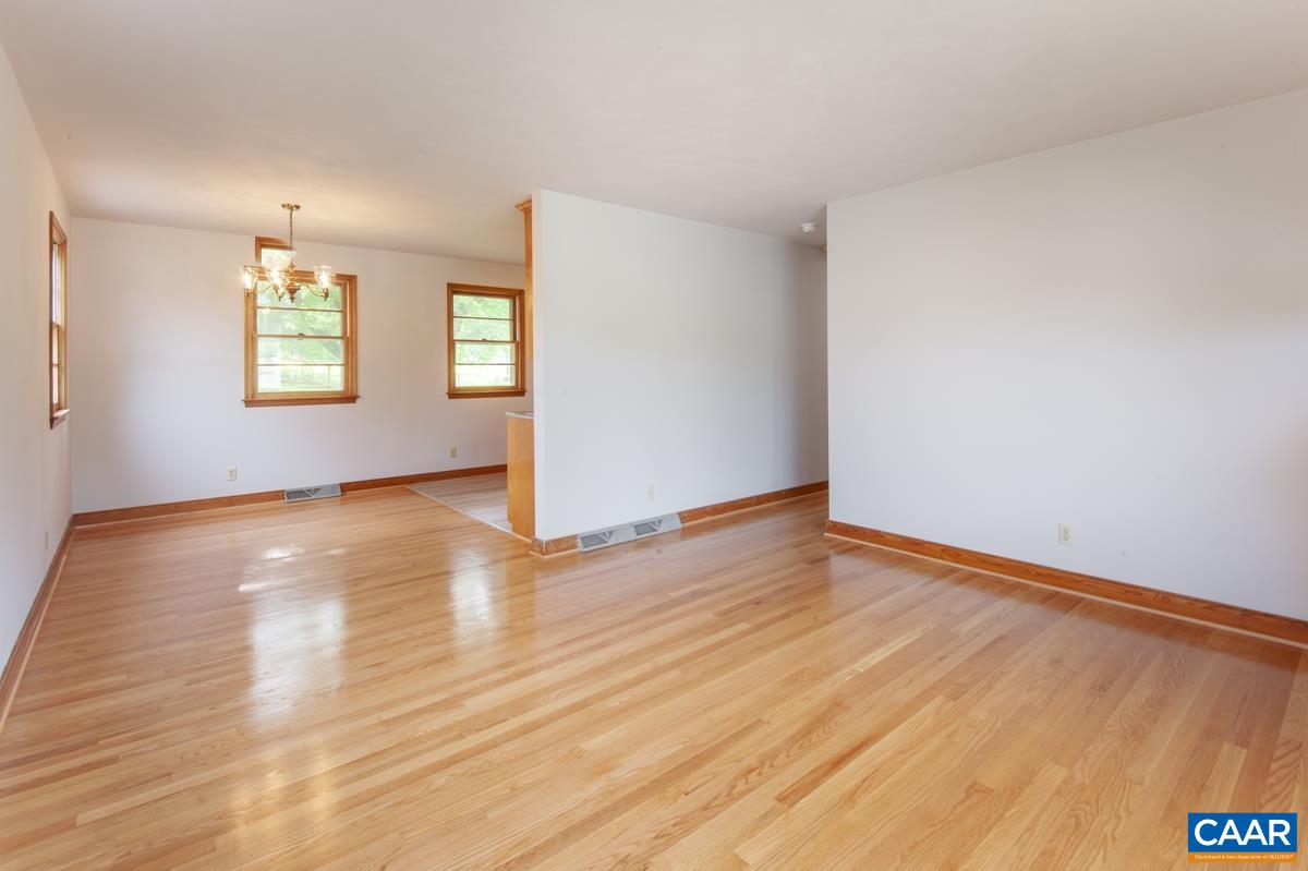 331 CAMELLIA DR, CHARLOTTESVILLE, Virginia 22903, 3 Bedrooms Bedrooms, ,1 BathroomBathrooms,Residential,331 CAMELLIA DR,680629 MLS # 680629 331 CAMELLIA DR, CHARLOTTESVILLE, Virginia 22903, 3 Bedrooms Bedrooms, ,1 BathroomBathrooms,Residential,331 CAMELLIA DR,680629 MLS # 680629