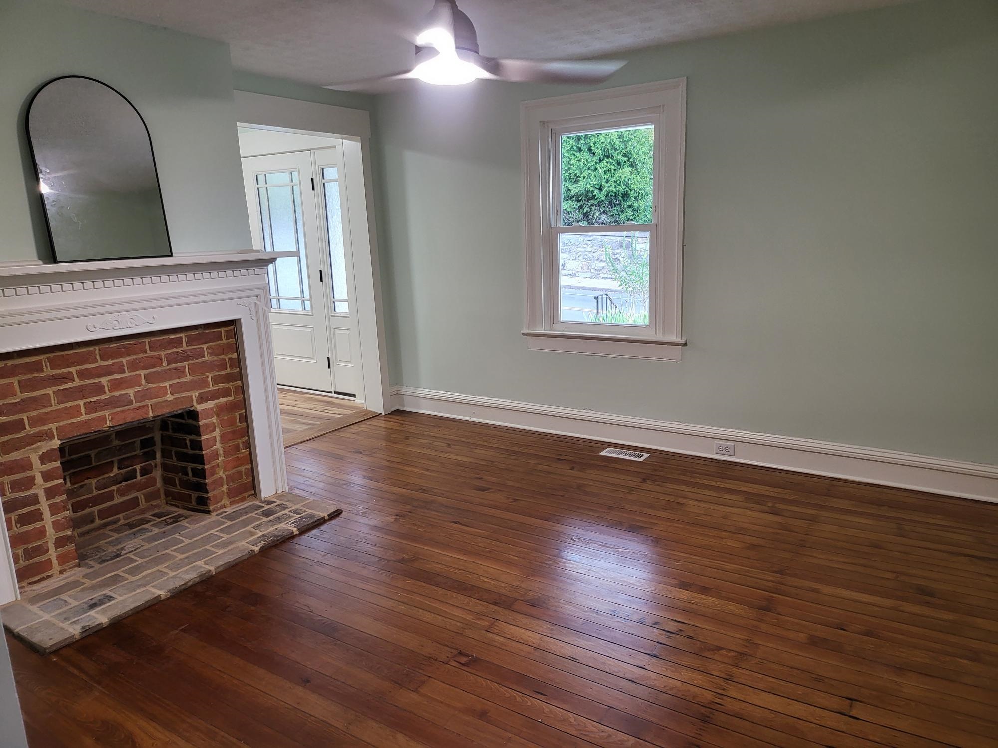1202 W BEVERLEY ST, STAUNTON, Virginia 24401, 3 Bedrooms Bedrooms, ,2 BathroomsBathrooms,Residential,1202 W BEVERLEY ST,681830 MLS # 681830 1202 W BEVERLEY ST, STAUNTON, Virginia 24401, 3 Bedrooms Bedrooms, ,2 BathroomsBathrooms,Residential,1202 W BEVERLEY ST,681830 MLS # 681830