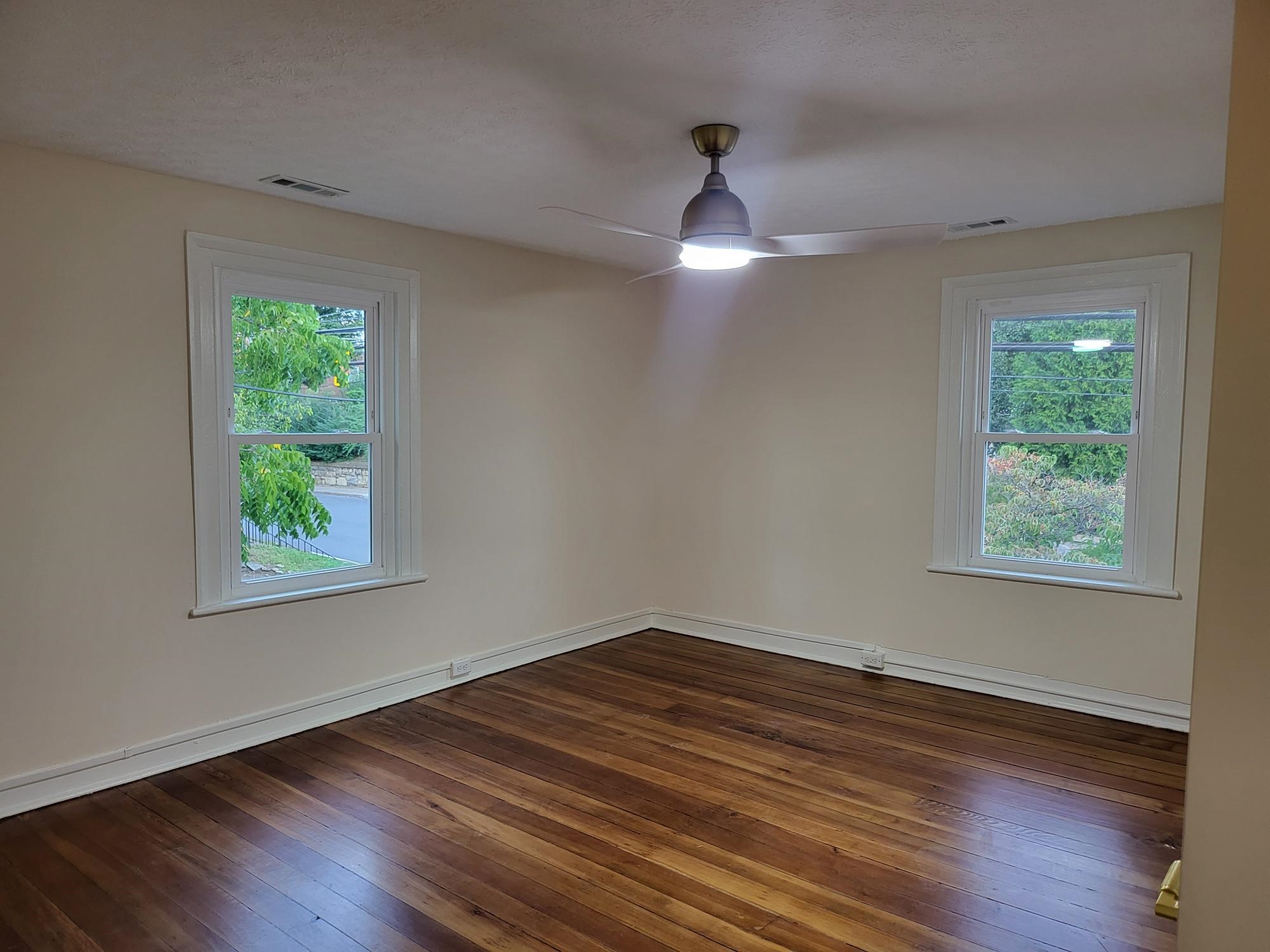 1202 W BEVERLEY ST, STAUNTON, Virginia 24401, 3 Bedrooms Bedrooms, ,2 BathroomsBathrooms,Residential,1202 W BEVERLEY ST,681830 MLS # 681830 1202 W BEVERLEY ST, STAUNTON, Virginia 24401, 3 Bedrooms Bedrooms, ,2 BathroomsBathrooms,Residential,1202 W BEVERLEY ST,681830 MLS # 681830