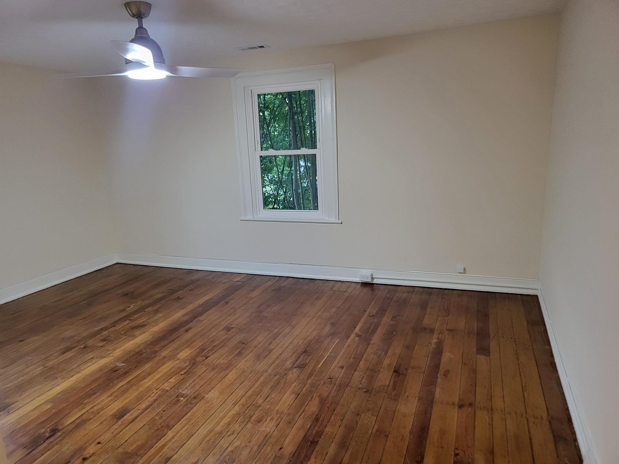 1202 W BEVERLEY ST, STAUNTON, Virginia 24401, 3 Bedrooms Bedrooms, ,2 BathroomsBathrooms,Residential,1202 W BEVERLEY ST,681830 MLS # 681830 1202 W BEVERLEY ST, STAUNTON, Virginia 24401, 3 Bedrooms Bedrooms, ,2 BathroomsBathrooms,Residential,1202 W BEVERLEY ST,681830 MLS # 681830