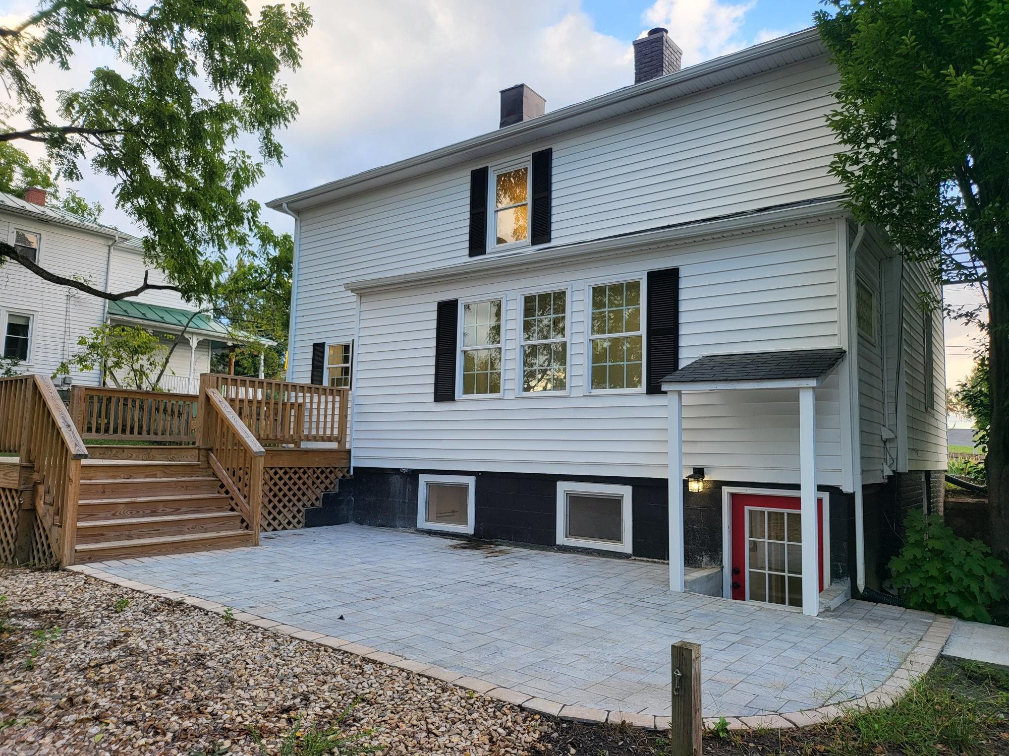 1202 W BEVERLEY ST, STAUNTON, Virginia 24401, 3 Bedrooms Bedrooms, ,2 BathroomsBathrooms,Residential,1202 W BEVERLEY ST,681830 MLS # 681830 1202 W BEVERLEY ST, STAUNTON, Virginia 24401, 3 Bedrooms Bedrooms, ,2 BathroomsBathrooms,Residential,1202 W BEVERLEY ST,681830 MLS # 681830