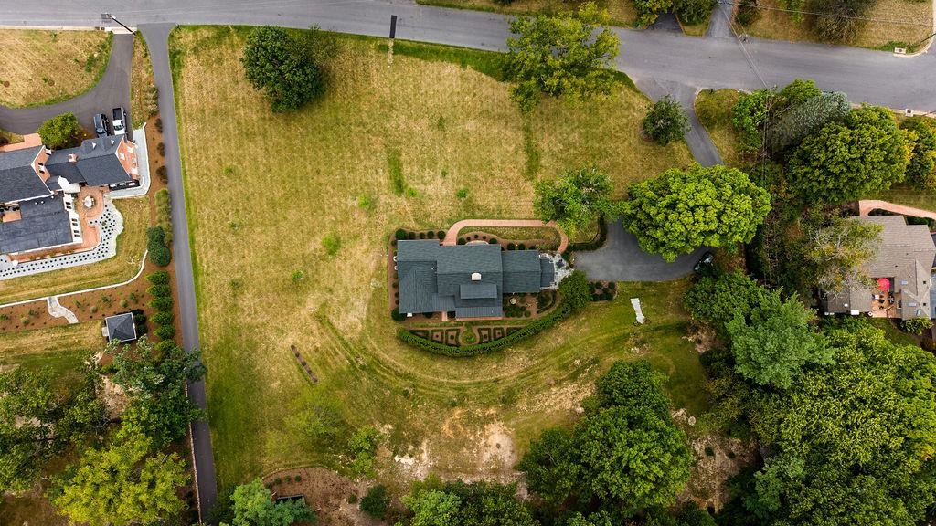 1431 DOGWOOD RD, STAUNTON, Virginia 24401, 3 Bedrooms Bedrooms, ,2 BathroomsBathrooms,Residential,1431 DOGWOOD RD,681834 MLS # 681834 1431 DOGWOOD RD, STAUNTON, Virginia 24401, 3 Bedrooms Bedrooms, ,2 BathroomsBathrooms,Residential,1431 DOGWOOD RD,681834 MLS # 681834