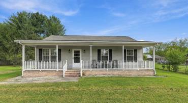 402 4TH ST, GROTTOES, Virginia 24441, 3 Bedrooms Bedrooms, ,2 BathroomsBathrooms,Residential,402 4TH ST,681835 MLS # 681835