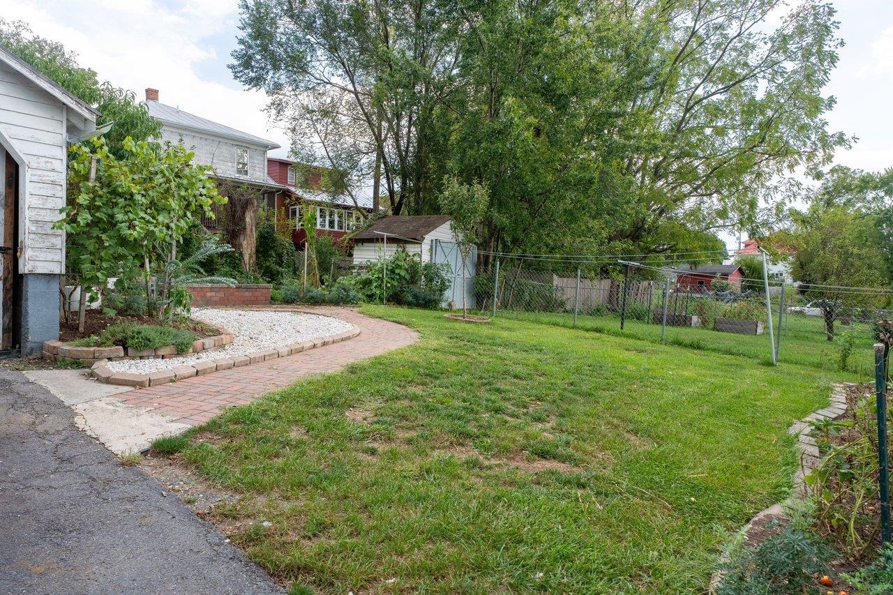 52 N WILLOW ST, HARRISONBURG, Virginia 22802, 3 Bedrooms Bedrooms, ,2 BathroomsBathrooms,Residential,52 N WILLOW ST,681840 MLS # 681840 52 N WILLOW ST, HARRISONBURG, Virginia 22802, 3 Bedrooms Bedrooms, ,2 BathroomsBathrooms,Residential,52 N WILLOW ST,681840 MLS # 681840