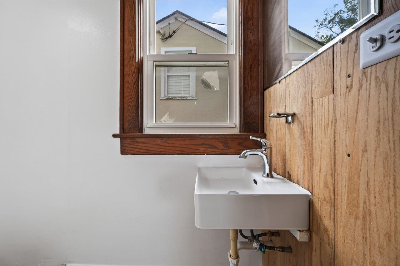 52 N WILLOW ST, HARRISONBURG, Virginia 22802, 3 Bedrooms Bedrooms, ,2 BathroomsBathrooms,Residential,52 N WILLOW ST,681840 MLS # 681840 52 N WILLOW ST, HARRISONBURG, Virginia 22802, 3 Bedrooms Bedrooms, ,2 BathroomsBathrooms,Residential,52 N WILLOW ST,681840 MLS # 681840