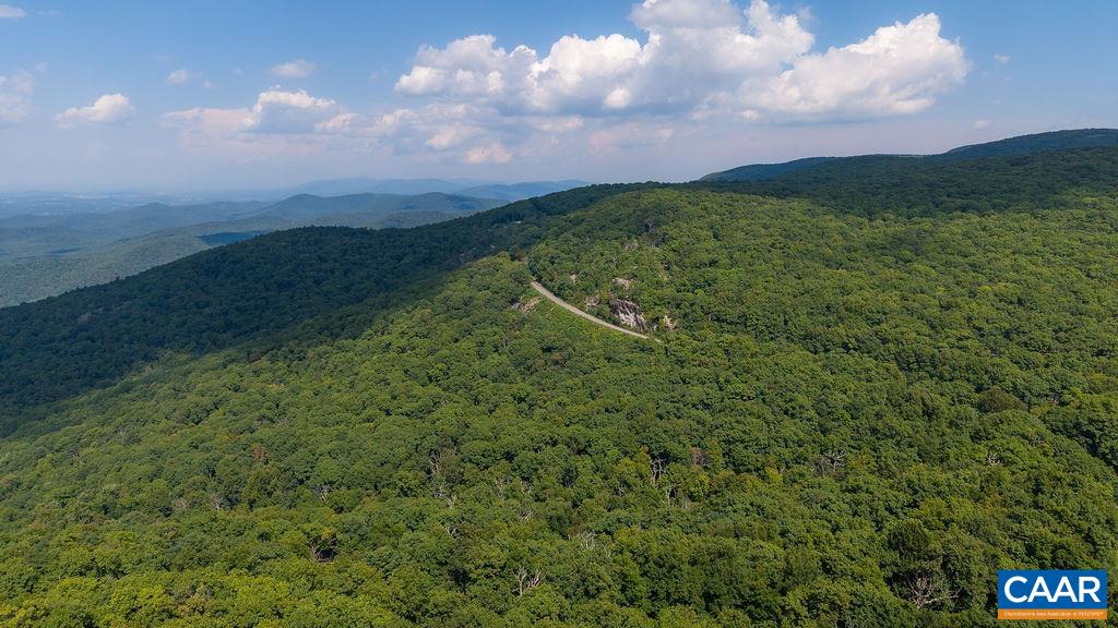 44 LADY SLIPPER LN, ROSELAND, Virginia 22967, 3 Bedrooms Bedrooms, ,2 BathroomsBathrooms,Residential,44 LADY SLIPPER LN,681841 MLS # 681841 44 LADY SLIPPER LN, ROSELAND, Virginia 22967, 3 Bedrooms Bedrooms, ,2 BathroomsBathrooms,Residential,44 LADY SLIPPER LN,681841 MLS # 681841