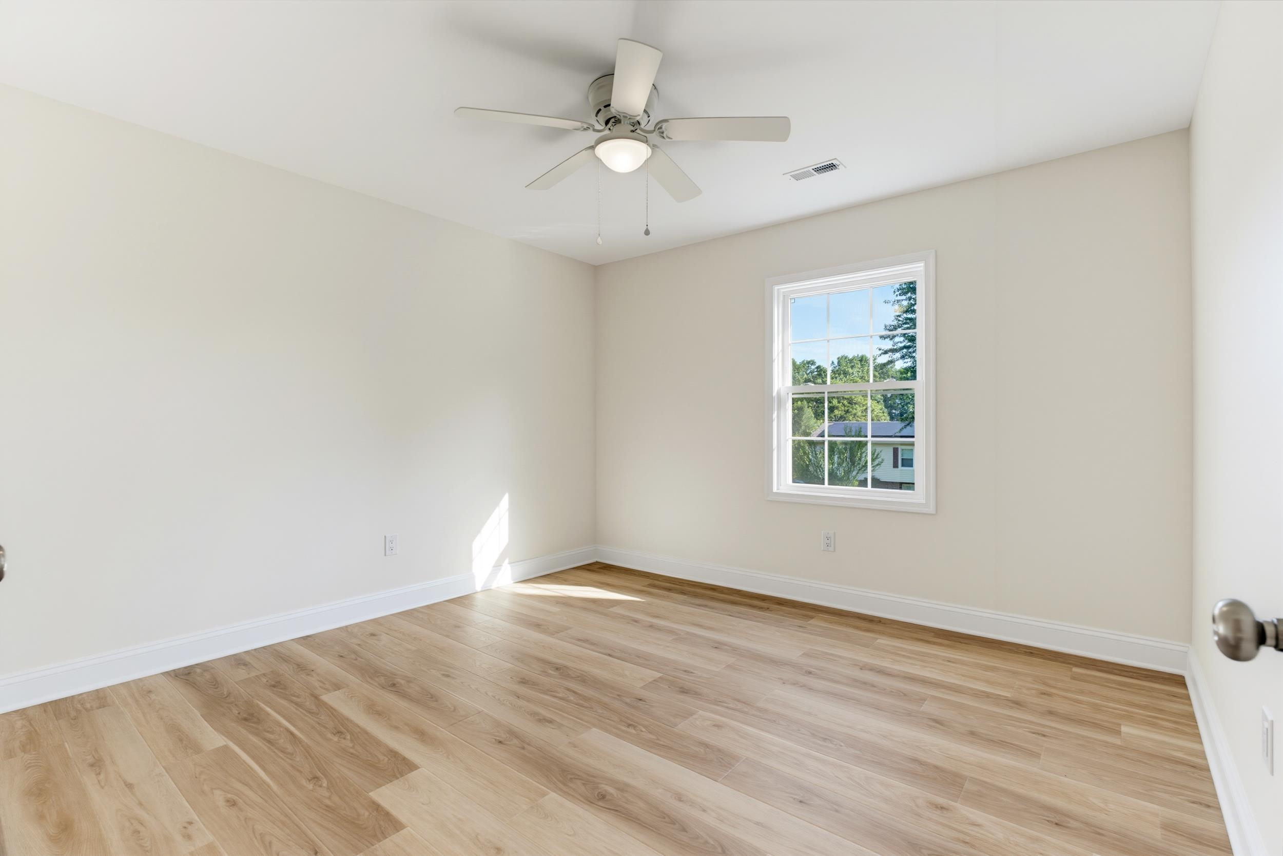 661 GLORIA PL, STAUNTON, Virginia 24401, 4 Bedrooms Bedrooms, ,2 BathroomsBathrooms,Residential,661 GLORIA PL,681848 MLS # 681848