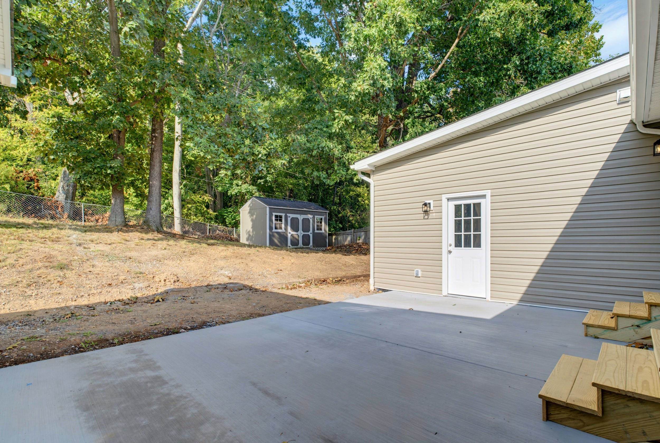 661 GLORIA PL, STAUNTON, Virginia 24401, 4 Bedrooms Bedrooms, ,2 BathroomsBathrooms,Residential,661 GLORIA PL,681848 MLS # 681848
