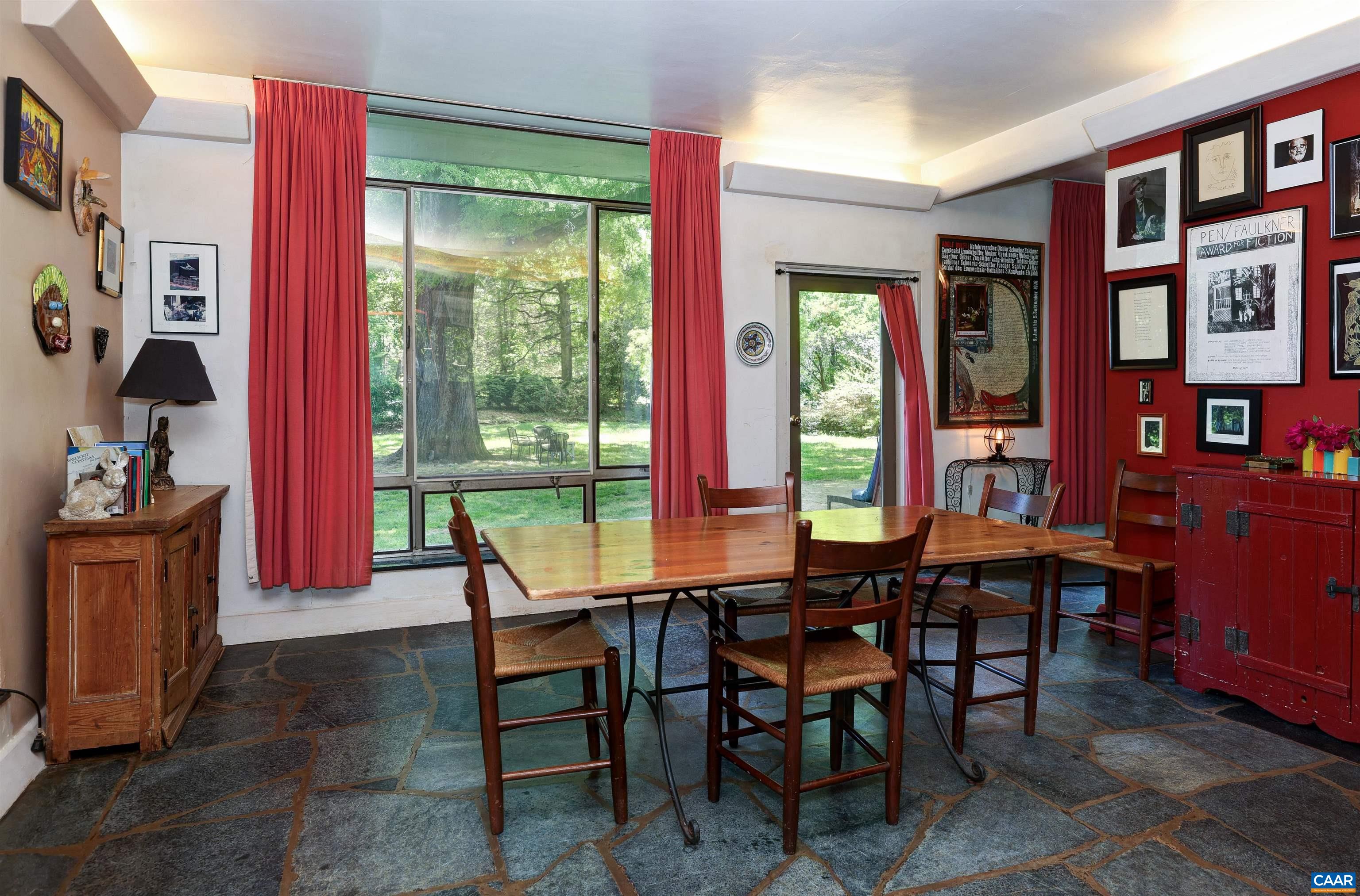 23 OLD FARM RD, CHARLOTTESVILLE, Virginia 22903, 5 Bedrooms Bedrooms, ,4 BathroomsBathrooms,Residential,23 OLD FARM RD,681853 MLS # 681853