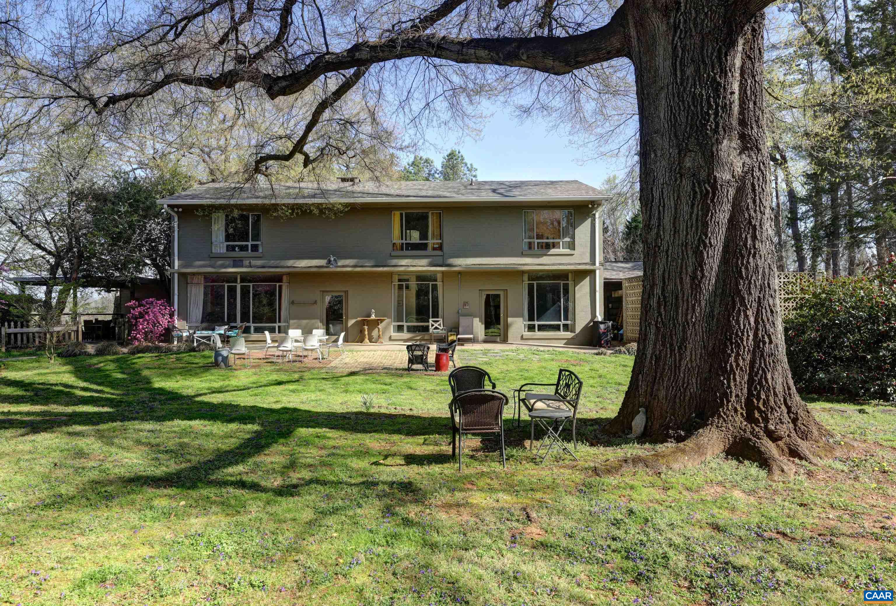 23 OLD FARM RD, CHARLOTTESVILLE, Virginia 22903, 5 Bedrooms Bedrooms, ,4 BathroomsBathrooms,Residential,23 OLD FARM RD,681853 MLS # 681853