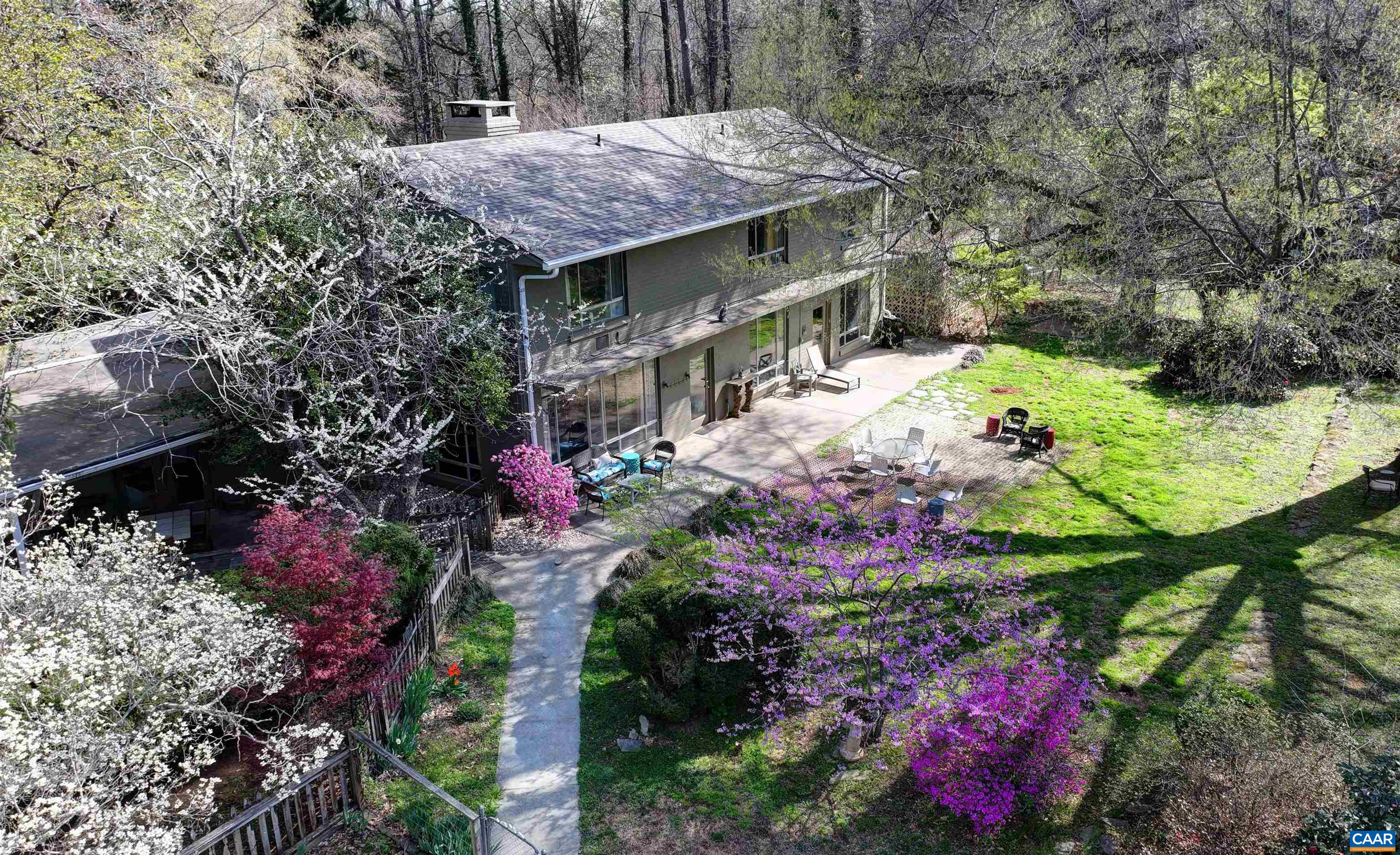 23 OLD FARM RD, CHARLOTTESVILLE, Virginia 22903, 5 Bedrooms Bedrooms, ,4 BathroomsBathrooms,Residential,23 OLD FARM RD,681853 MLS # 681853