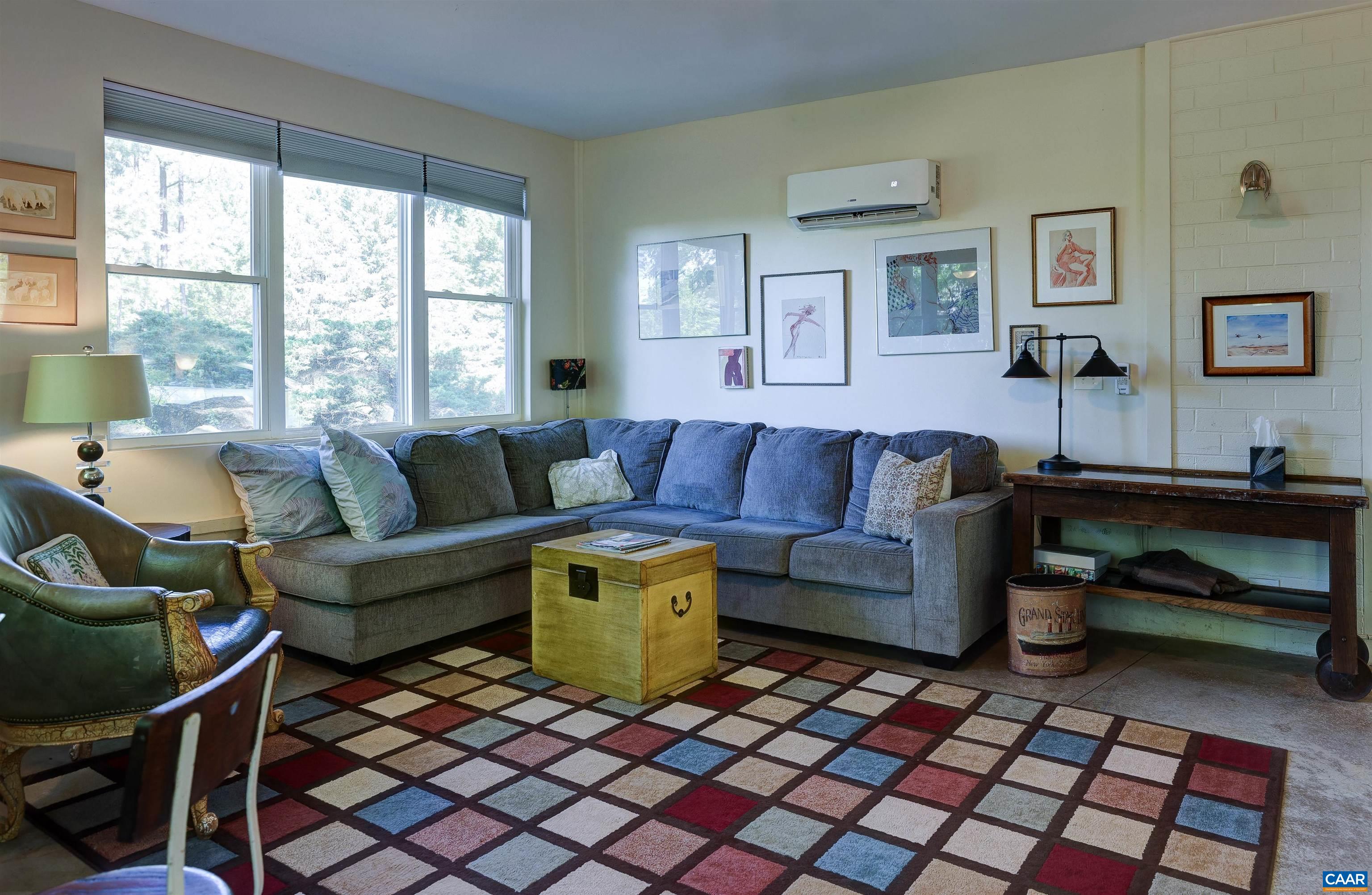 23 OLD FARM RD, CHARLOTTESVILLE, Virginia 22903, 5 Bedrooms Bedrooms, ,4 BathroomsBathrooms,Residential,23 OLD FARM RD,681853 MLS # 681853