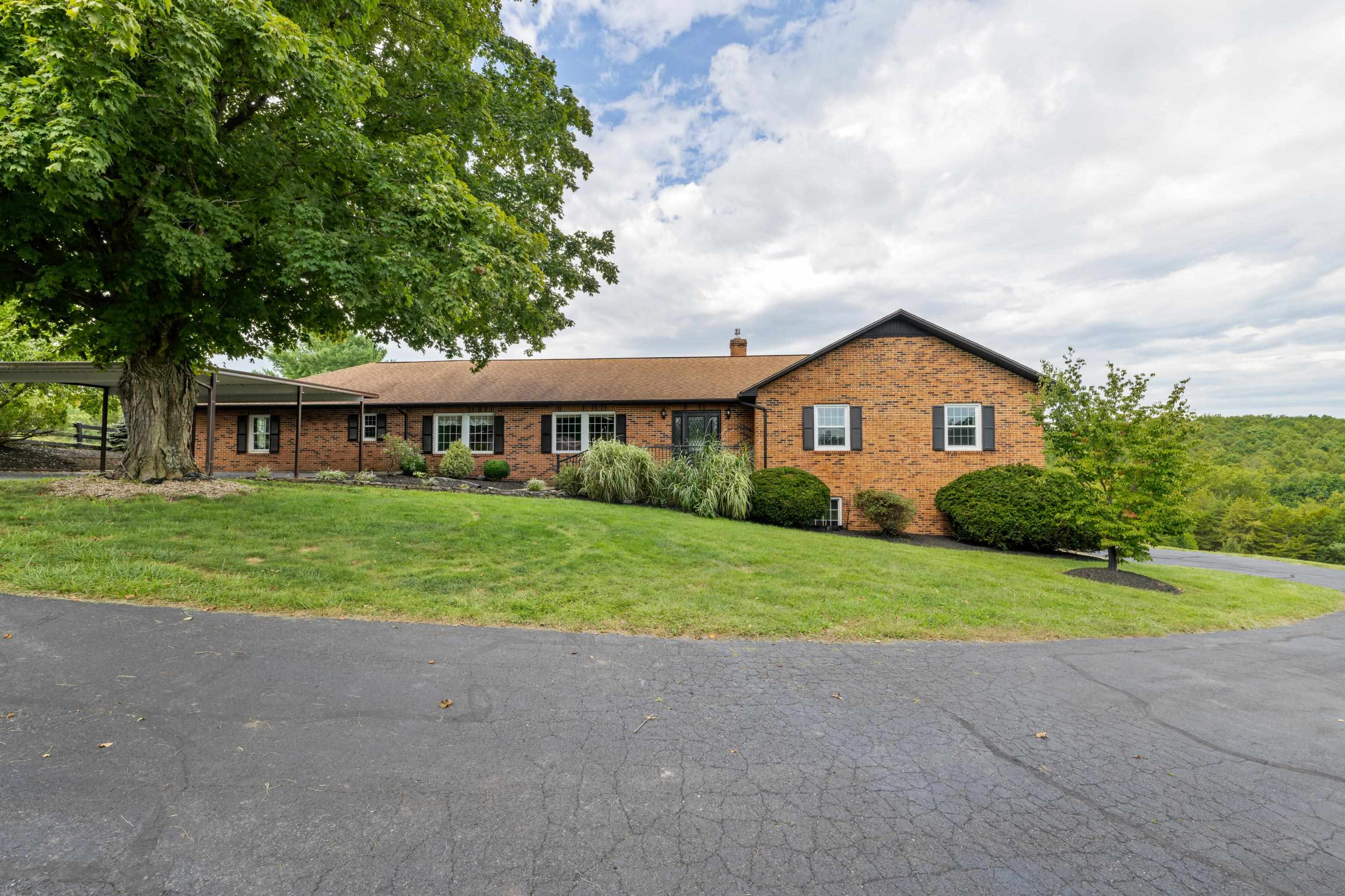 308 STONEWALL RD, WEYERS CAVE, Virginia 24486, 5 Bedrooms Bedrooms, ,5 BathroomsBathrooms,Residential,308 STONEWALL RD,681857 MLS # 681857 308 STONEWALL RD, WEYERS CAVE, Virginia 24486, 5 Bedrooms Bedrooms, ,5 BathroomsBathrooms,Residential,308 STONEWALL RD,681857 MLS # 681857