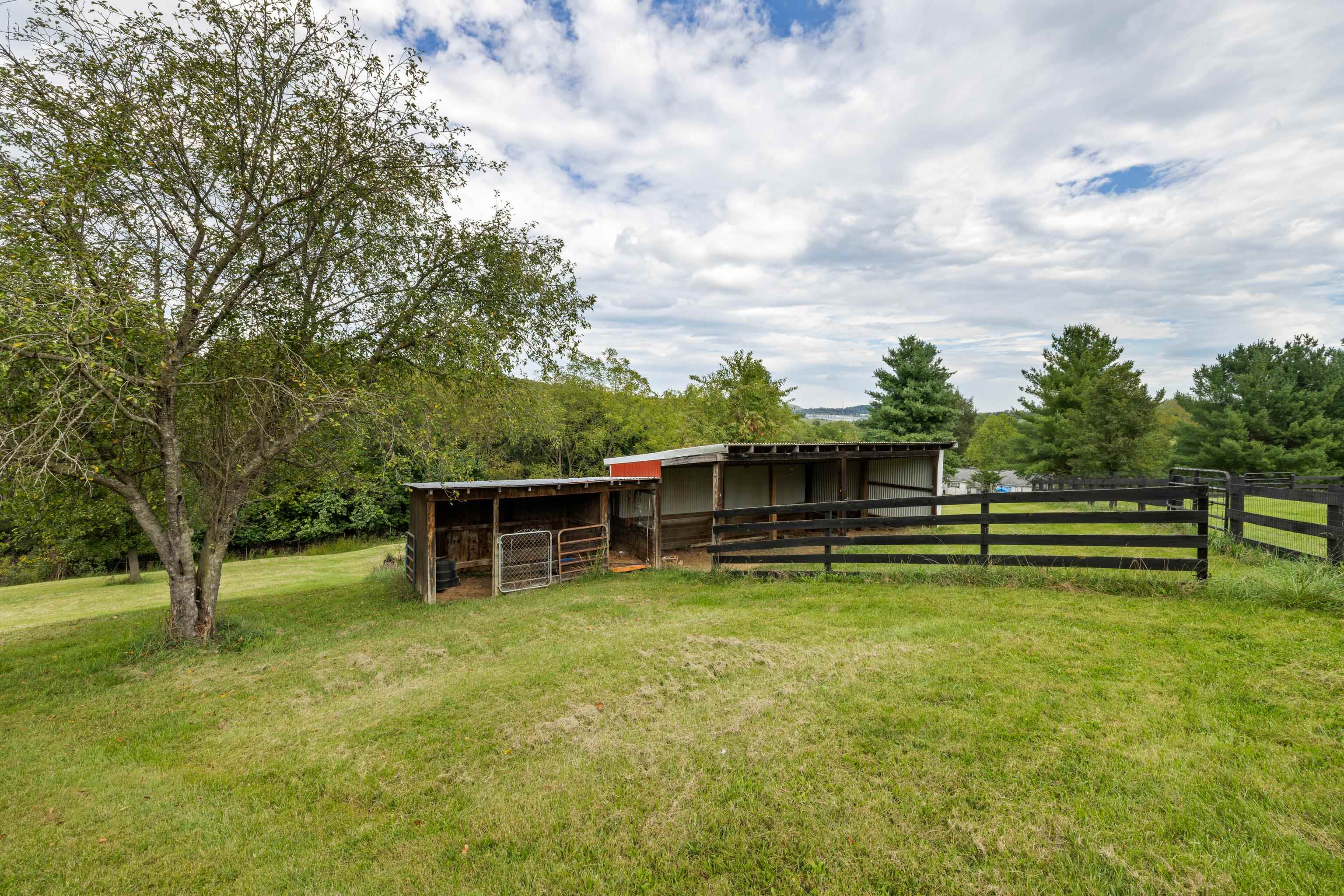 308 STONEWALL RD, WEYERS CAVE, Virginia 24486, 5 Bedrooms Bedrooms, ,5 BathroomsBathrooms,Residential,308 STONEWALL RD,681857 MLS # 681857 308 STONEWALL RD, WEYERS CAVE, Virginia 24486, 5 Bedrooms Bedrooms, ,5 BathroomsBathrooms,Residential,308 STONEWALL RD,681857 MLS # 681857