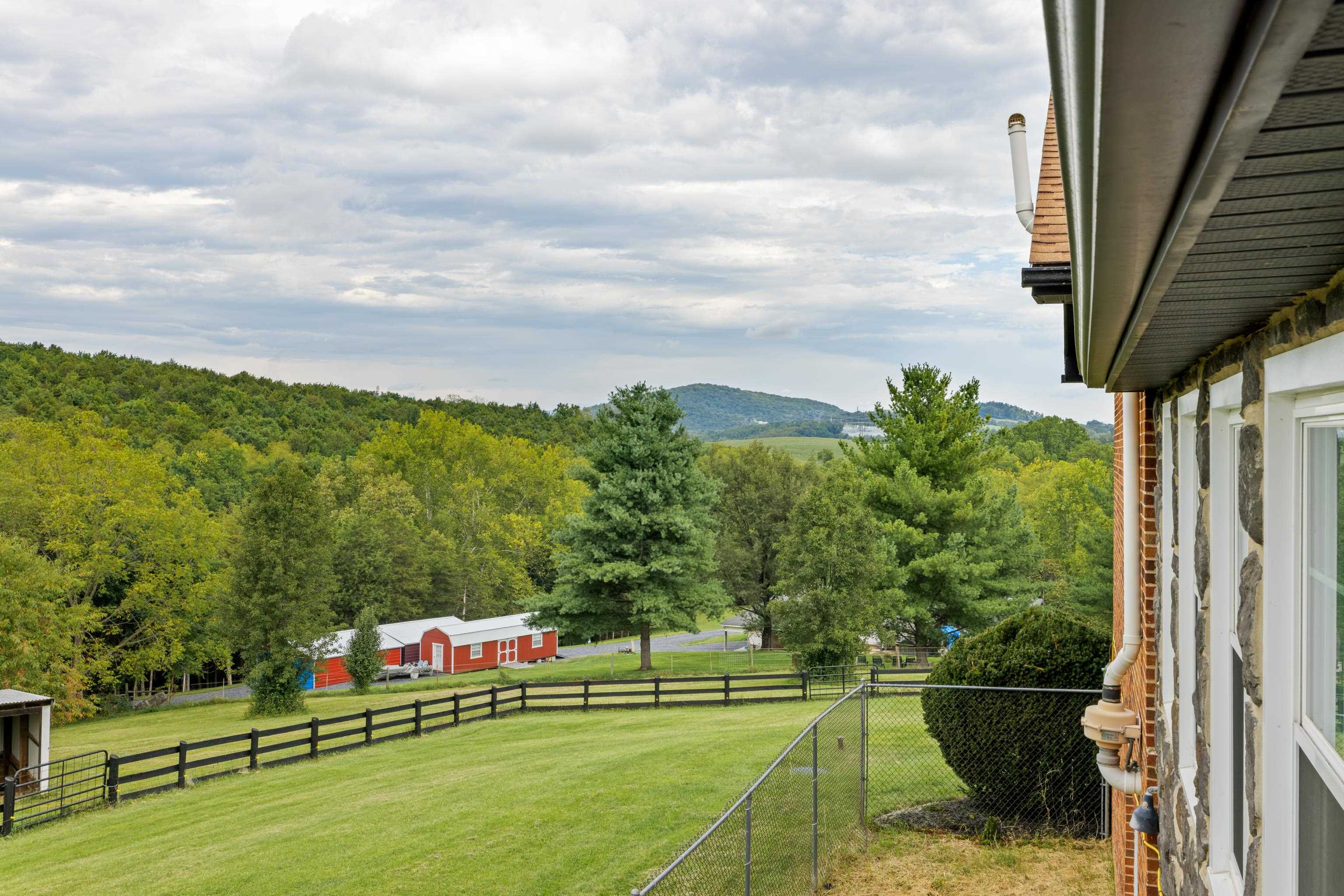 308 STONEWALL RD, WEYERS CAVE, Virginia 24486, 5 Bedrooms Bedrooms, ,5 BathroomsBathrooms,Residential,308 STONEWALL RD,681857 MLS # 681857 308 STONEWALL RD, WEYERS CAVE, Virginia 24486, 5 Bedrooms Bedrooms, ,5 BathroomsBathrooms,Residential,308 STONEWALL RD,681857 MLS # 681857