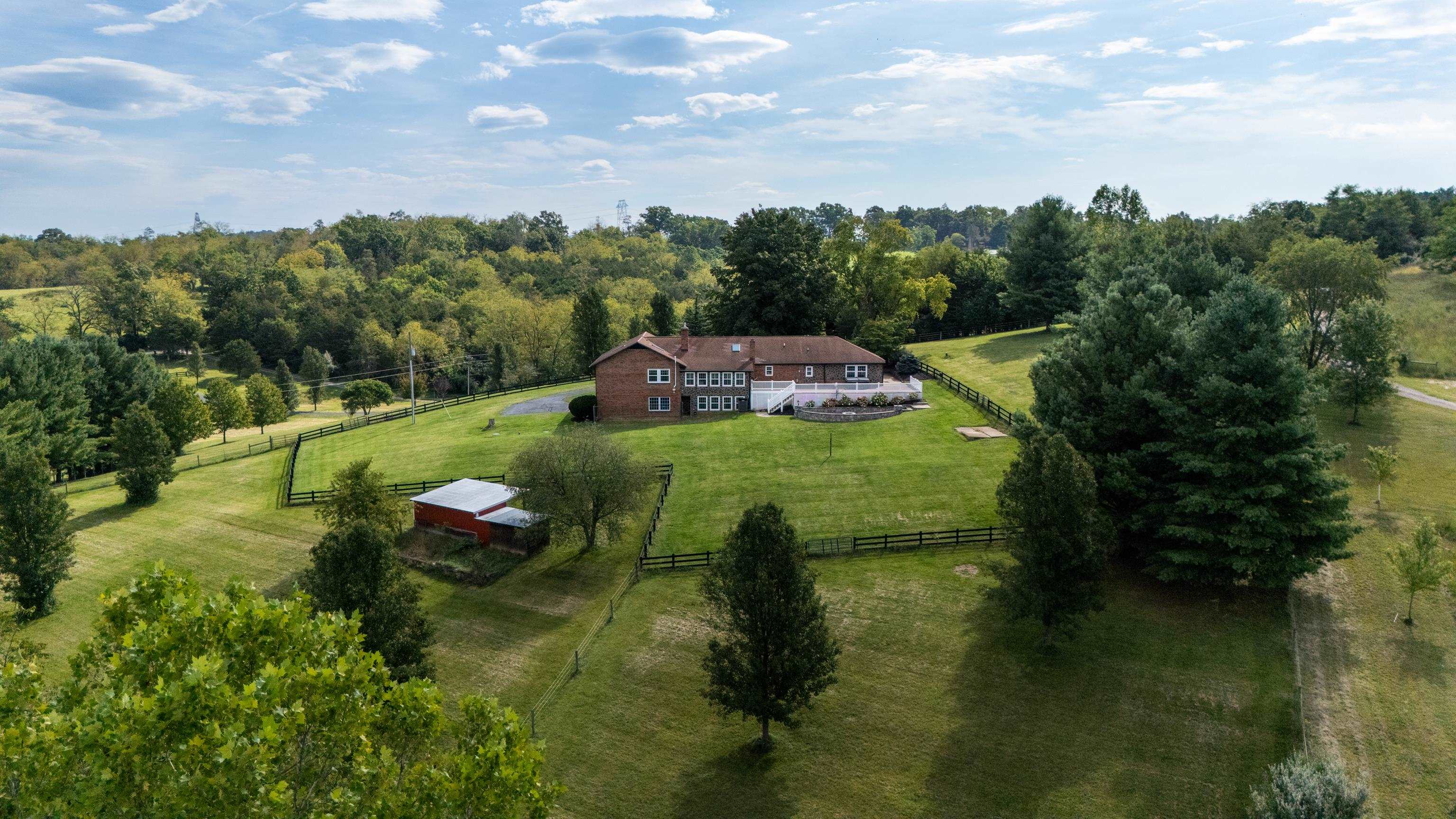 308 STONEWALL RD, WEYERS CAVE, Virginia 24486, 5 Bedrooms Bedrooms, ,5 BathroomsBathrooms,Residential,308 STONEWALL RD,681857 MLS # 681857 308 STONEWALL RD, WEYERS CAVE, Virginia 24486, 5 Bedrooms Bedrooms, ,5 BathroomsBathrooms,Residential,308 STONEWALL RD,681857 MLS # 681857