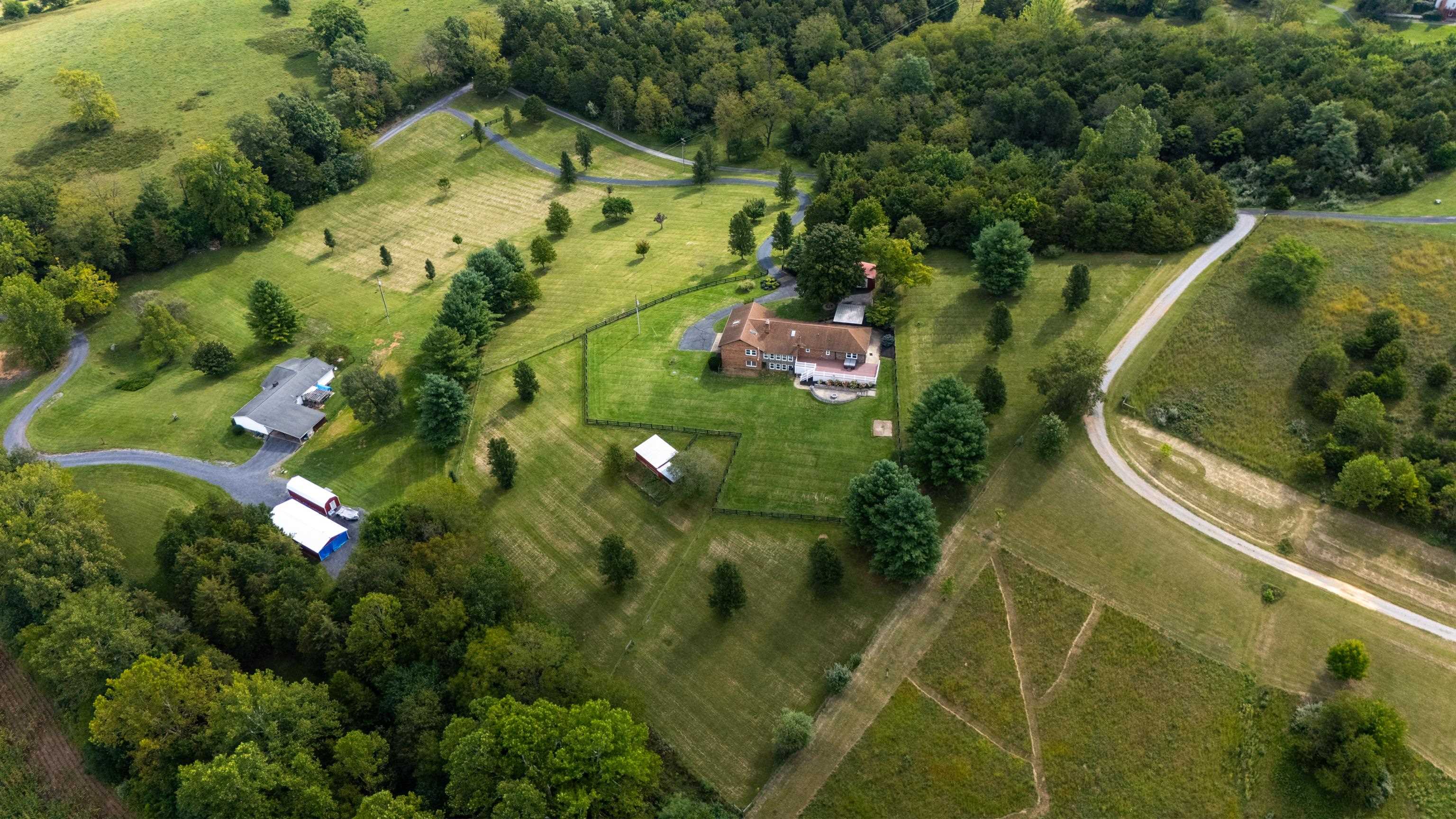 308 STONEWALL RD, WEYERS CAVE, Virginia 24486, 5 Bedrooms Bedrooms, ,5 BathroomsBathrooms,Residential,308 STONEWALL RD,681857 MLS # 681857 308 STONEWALL RD, WEYERS CAVE, Virginia 24486, 5 Bedrooms Bedrooms, ,5 BathroomsBathrooms,Residential,308 STONEWALL RD,681857 MLS # 681857