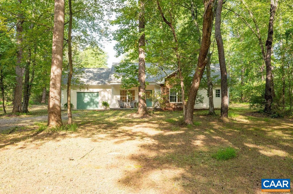 180 LYNX FARM LN, CHARLOTTESVILLE, Virginia 22903, 2 Bedrooms Bedrooms, ,2 BathroomsBathrooms,Residential,180 LYNX FARM LN,681858 MLS # 681858 180 LYNX FARM LN, CHARLOTTESVILLE, Virginia 22903, 2 Bedrooms Bedrooms, ,2 BathroomsBathrooms,Residential,180 LYNX FARM LN,681858 MLS # 681858
