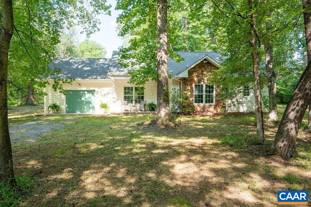 180 LYNX FARM LN, CHARLOTTESVILLE, Virginia 22903, 2 Bedrooms Bedrooms, ,2 BathroomsBathrooms,Residential,180 LYNX FARM LN,681858 MLS # 681858 180 LYNX FARM LN, CHARLOTTESVILLE, Virginia 22903, 2 Bedrooms Bedrooms, ,2 BathroomsBathrooms,Residential,180 LYNX FARM LN,681858 MLS # 681858