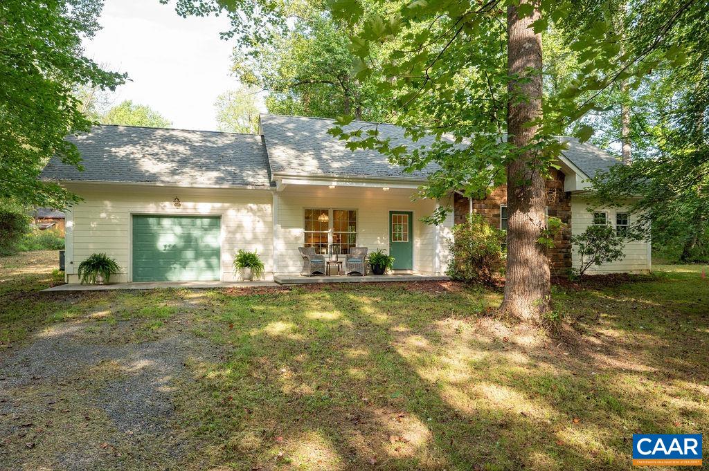 180 LYNX FARM LN, CHARLOTTESVILLE, Virginia 22903, 2 Bedrooms Bedrooms, ,2 BathroomsBathrooms,Residential,180 LYNX FARM LN,681858 MLS # 681858 180 LYNX FARM LN, CHARLOTTESVILLE, Virginia 22903, 2 Bedrooms Bedrooms, ,2 BathroomsBathrooms,Residential,180 LYNX FARM LN,681858 MLS # 681858