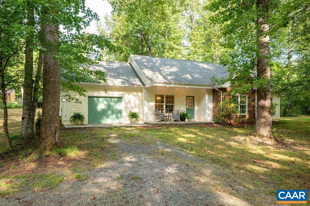 180 LYNX FARM LN, CHARLOTTESVILLE, Virginia 22903, 2 Bedrooms Bedrooms, ,2 BathroomsBathrooms,Residential,180 LYNX FARM LN,681858 MLS # 681858 180 LYNX FARM LN, CHARLOTTESVILLE, Virginia 22903, 2 Bedrooms Bedrooms, ,2 BathroomsBathrooms,Residential,180 LYNX FARM LN,681858 MLS # 681858