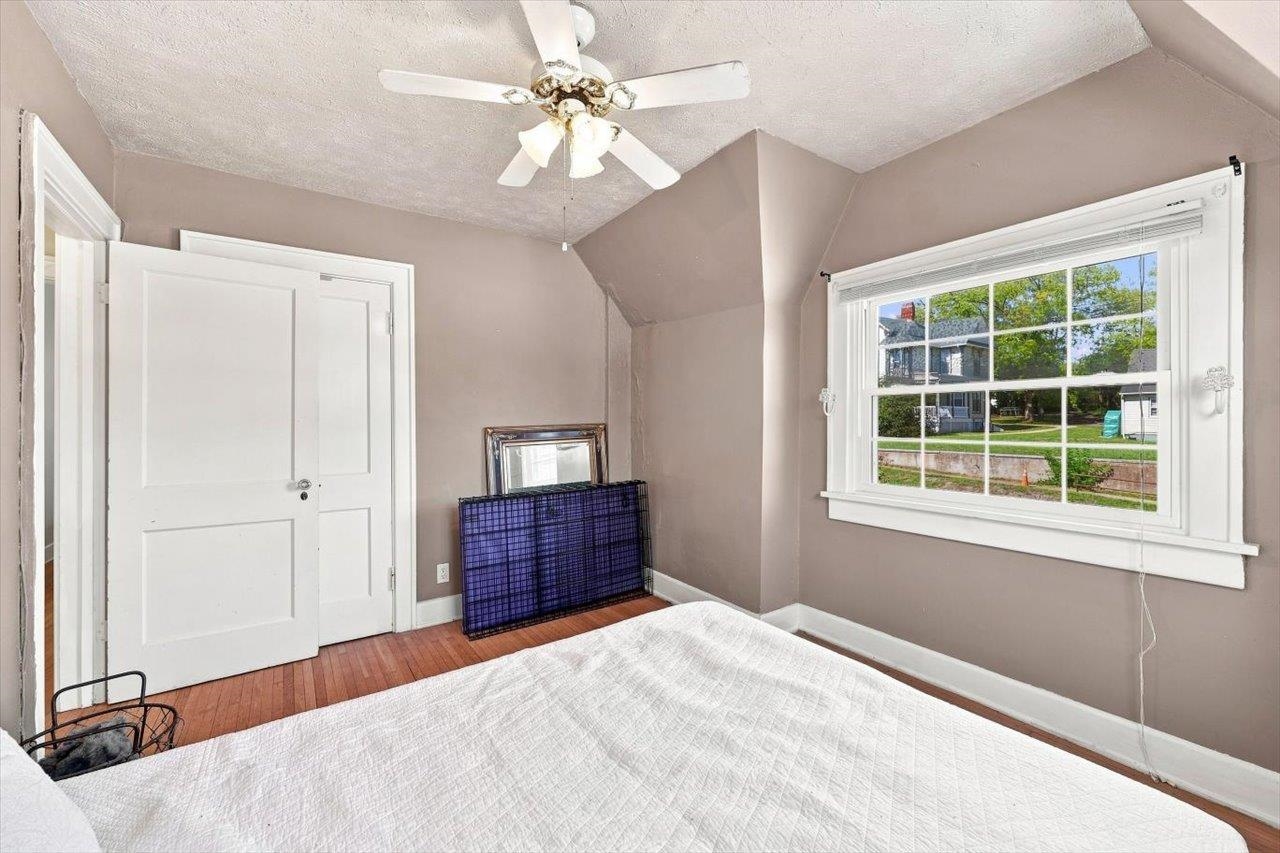 504 WALNUT AVE, WAYNESBORO, Virginia 22980, 3 Bedrooms Bedrooms, ,2 BathroomsBathrooms,Residential,504 WALNUT AVE,681861 MLS # 681861 504 WALNUT AVE, WAYNESBORO, Virginia 22980, 3 Bedrooms Bedrooms, ,2 BathroomsBathrooms,Residential,504 WALNUT AVE,681861 MLS # 681861