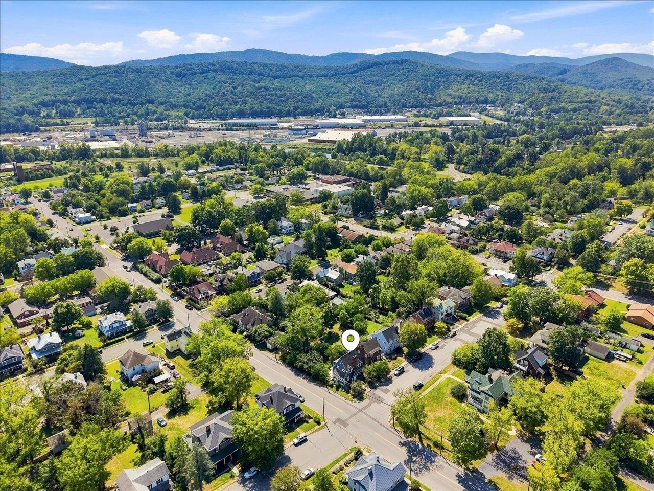 504 WALNUT AVE, WAYNESBORO, Virginia 22980, 3 Bedrooms Bedrooms, ,2 BathroomsBathrooms,Residential,504 WALNUT AVE,681861 MLS # 681861 504 WALNUT AVE, WAYNESBORO, Virginia 22980, 3 Bedrooms Bedrooms, ,2 BathroomsBathrooms,Residential,504 WALNUT AVE,681861 MLS # 681861