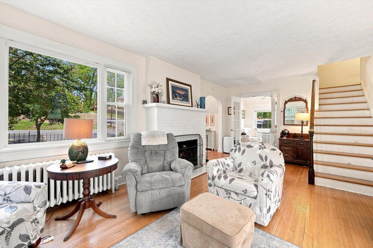 504 WALNUT AVE, WAYNESBORO, Virginia 22980, 3 Bedrooms Bedrooms, ,2 BathroomsBathrooms,Residential,504 WALNUT AVE,681861 MLS # 681861 504 WALNUT AVE, WAYNESBORO, Virginia 22980, 3 Bedrooms Bedrooms, ,2 BathroomsBathrooms,Residential,504 WALNUT AVE,681861 MLS # 681861