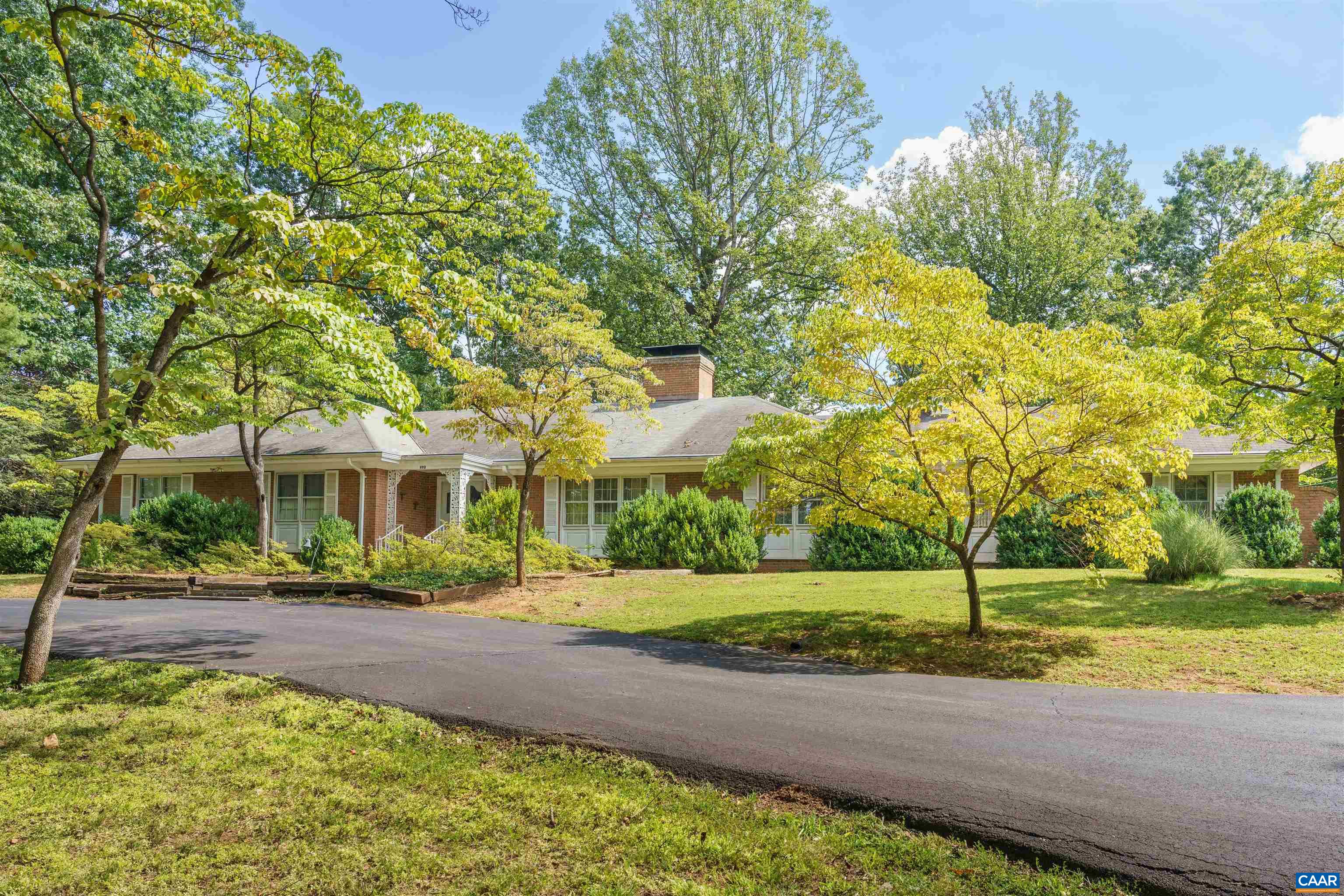 490 OAK CIR, CHARLOTTESVILLE, Virginia 22901, 4 Bedrooms Bedrooms, ,3 BathroomsBathrooms,Residential,490 OAK CIR,681811 MLS # 681811 490 OAK CIR, CHARLOTTESVILLE, Virginia 22901, 4 Bedrooms Bedrooms, ,3 BathroomsBathrooms,Residential,490 OAK CIR,681811 MLS # 681811