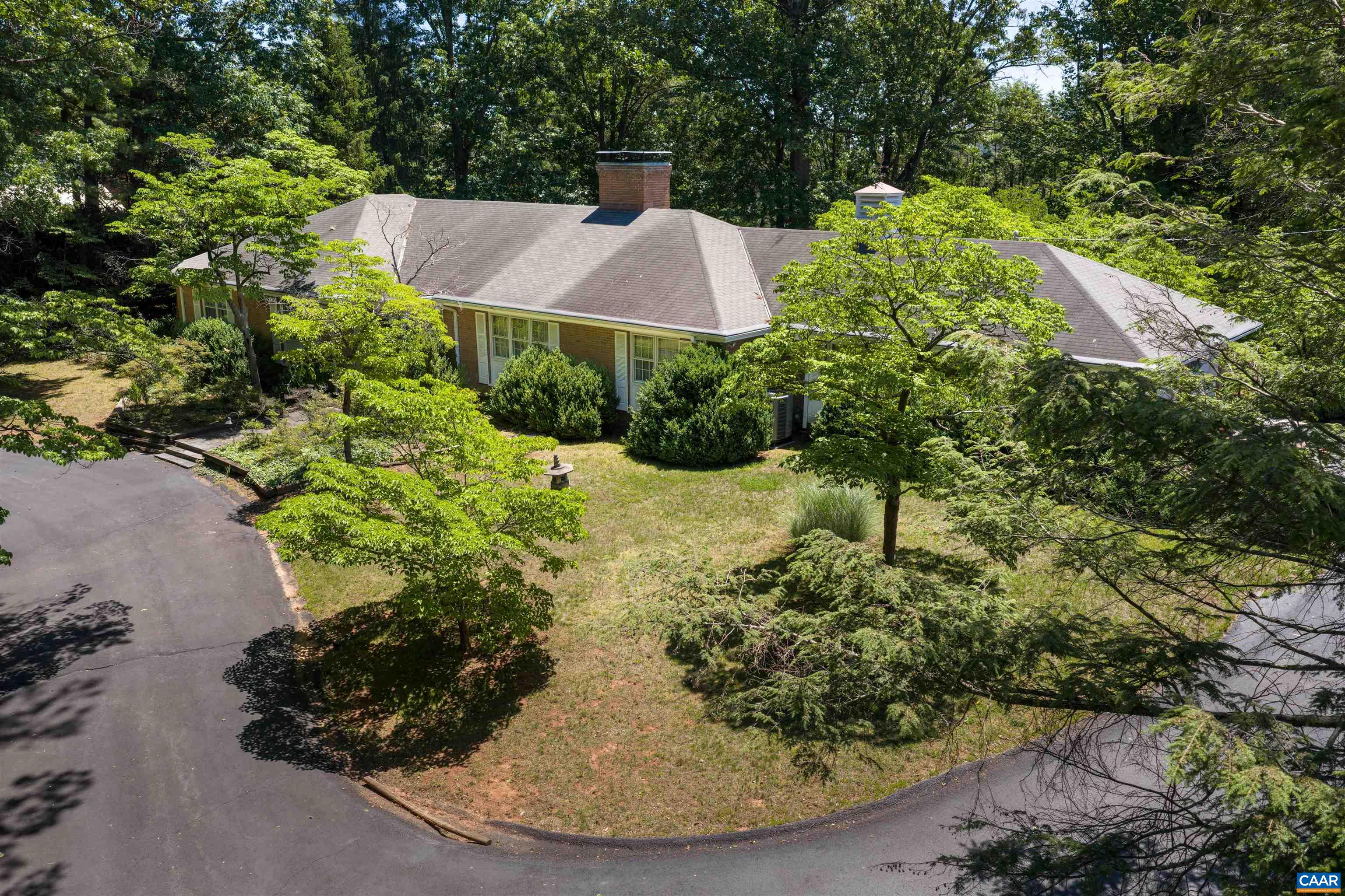 490 OAK CIR, CHARLOTTESVILLE, Virginia 22901, 4 Bedrooms Bedrooms, ,3 BathroomsBathrooms,Residential,490 OAK CIR,681811 MLS # 681811 490 OAK CIR, CHARLOTTESVILLE, Virginia 22901, 4 Bedrooms Bedrooms, ,3 BathroomsBathrooms,Residential,490 OAK CIR,681811 MLS # 681811
