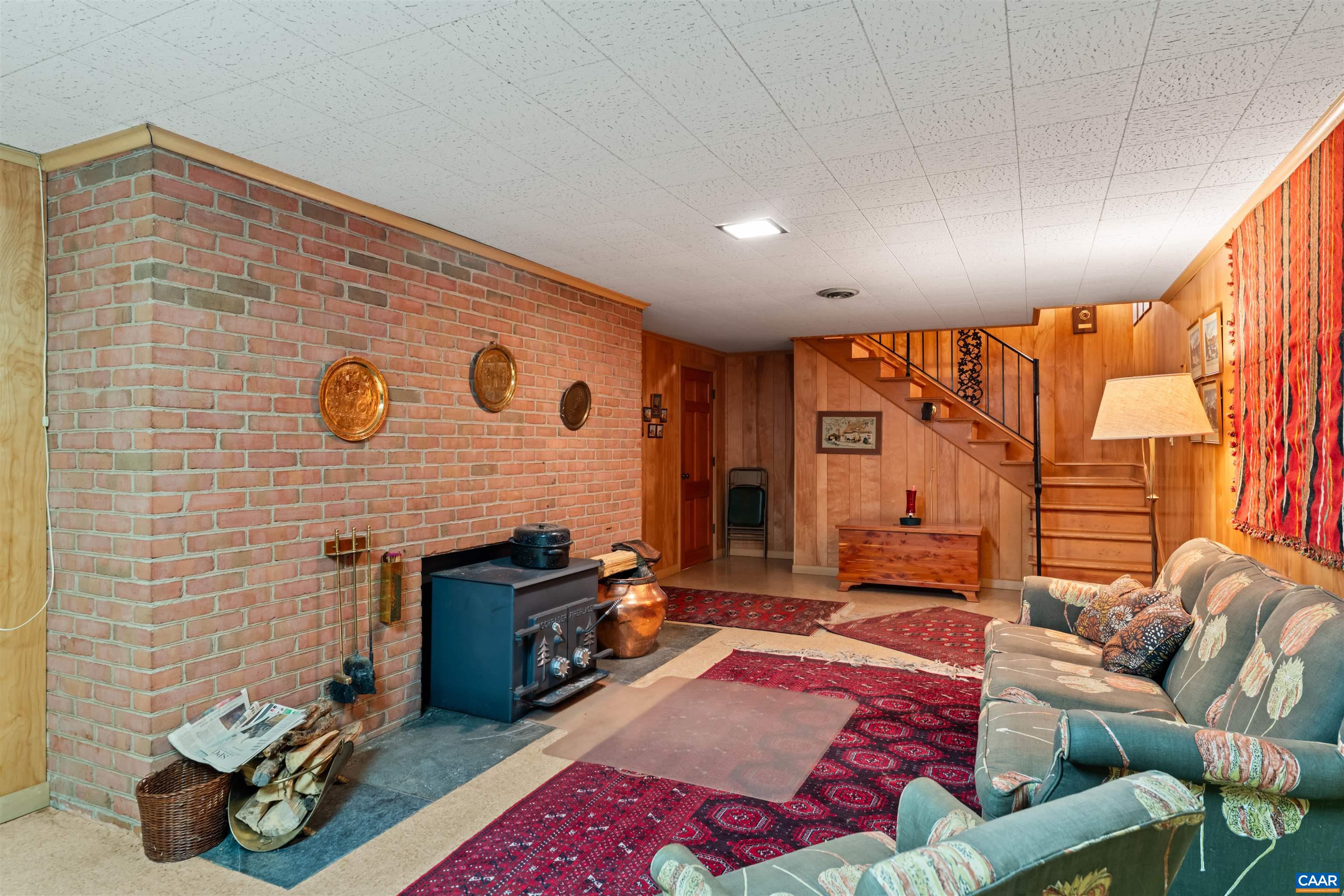 490 OAK CIR, CHARLOTTESVILLE, Virginia 22901, 4 Bedrooms Bedrooms, ,3 BathroomsBathrooms,Residential,490 OAK CIR,681811 MLS # 681811 490 OAK CIR, CHARLOTTESVILLE, Virginia 22901, 4 Bedrooms Bedrooms, ,3 BathroomsBathrooms,Residential,490 OAK CIR,681811 MLS # 681811