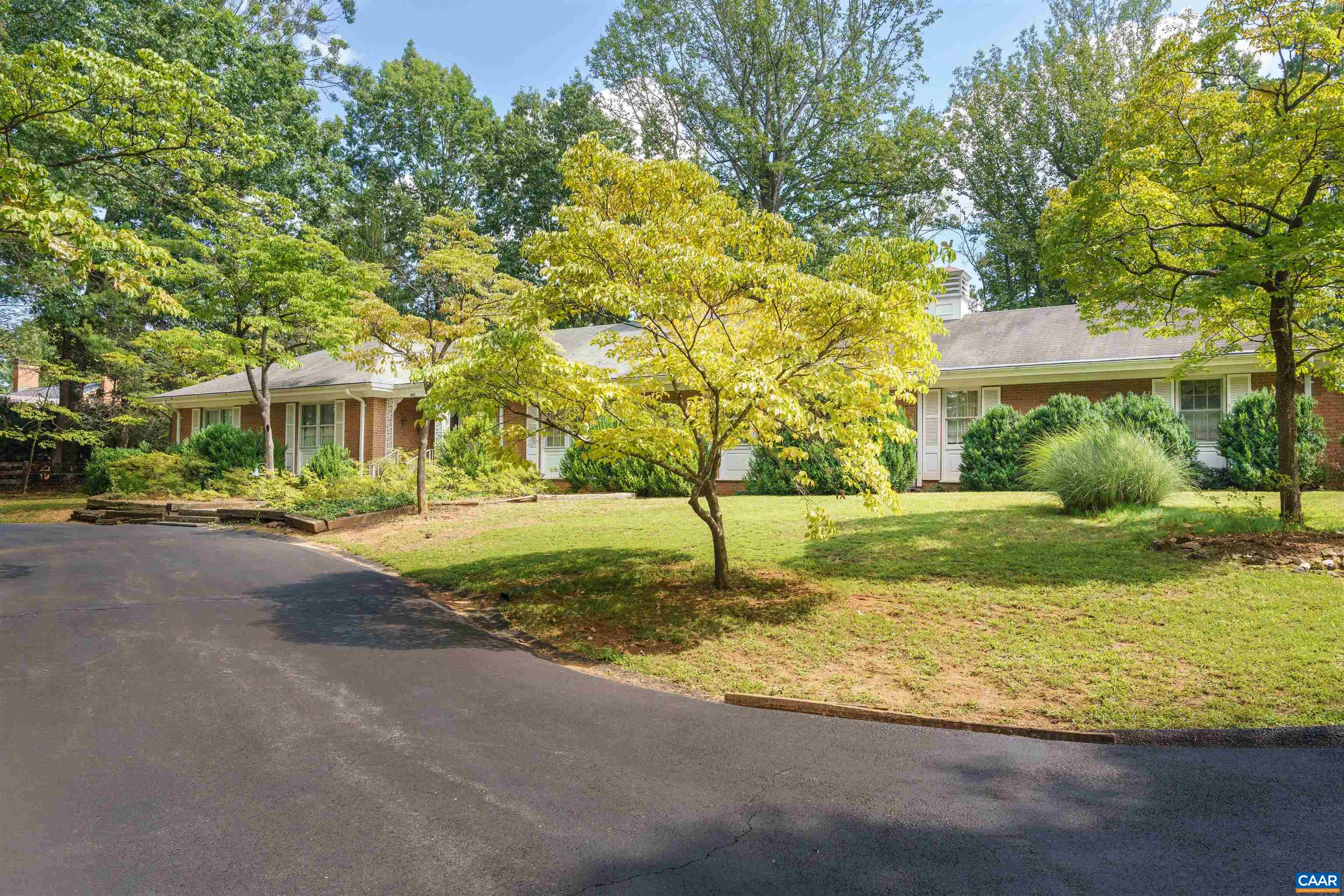 490 OAK CIR, CHARLOTTESVILLE, Virginia 22901, 4 Bedrooms Bedrooms, ,3 BathroomsBathrooms,Residential,490 OAK CIR,681811 MLS # 681811 490 OAK CIR, CHARLOTTESVILLE, Virginia 22901, 4 Bedrooms Bedrooms, ,3 BathroomsBathrooms,Residential,490 OAK CIR,681811 MLS # 681811