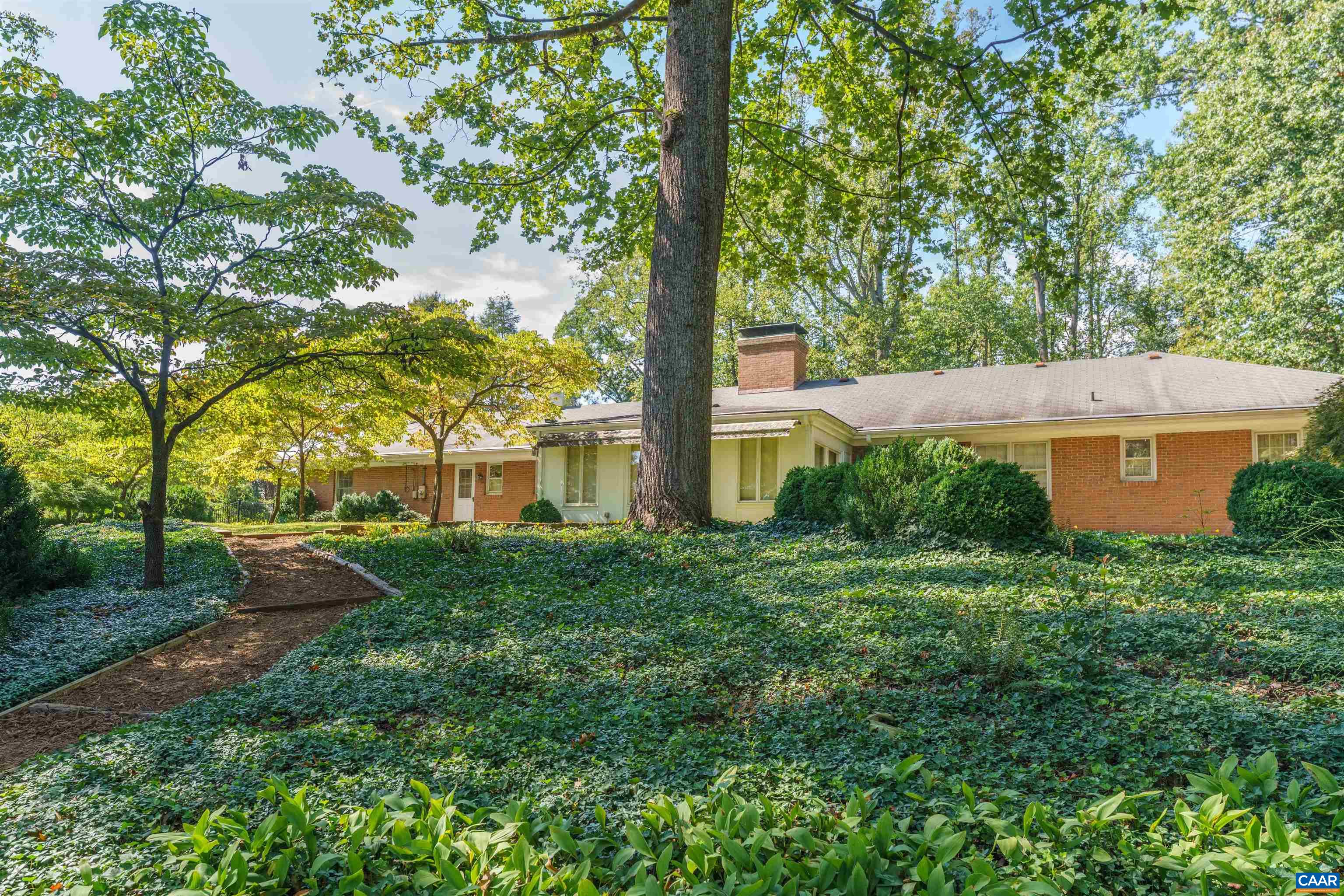 490 OAK CIR, CHARLOTTESVILLE, Virginia 22901, 4 Bedrooms Bedrooms, ,3 BathroomsBathrooms,Residential,490 OAK CIR,681811 MLS # 681811 490 OAK CIR, CHARLOTTESVILLE, Virginia 22901, 4 Bedrooms Bedrooms, ,3 BathroomsBathrooms,Residential,490 OAK CIR,681811 MLS # 681811