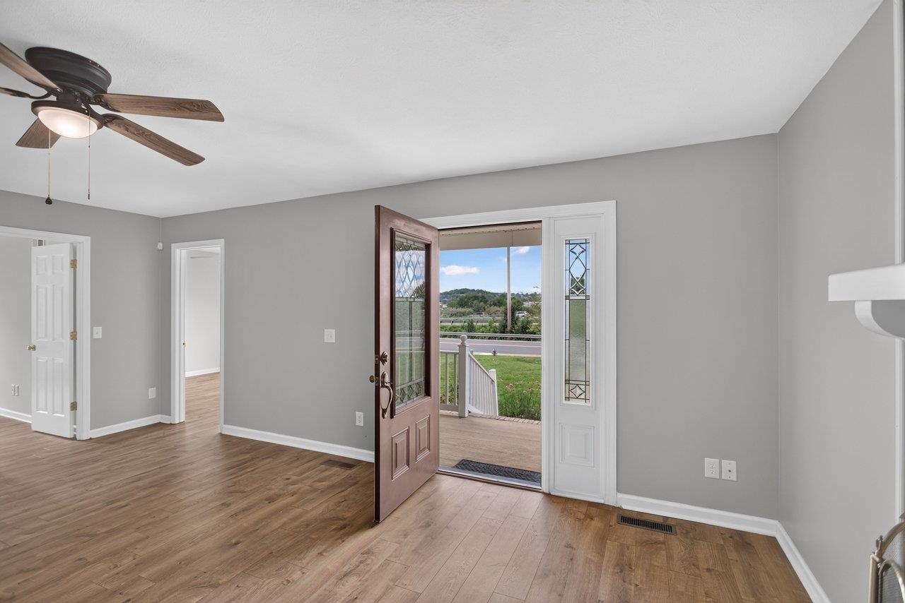 2110 RAMBLEWOOD RD, HARRISONBURG, Virginia 22801, 3 Bedrooms Bedrooms, ,3 BathroomsBathrooms,Residential,2110 RAMBLEWOOD RD,681863 MLS # 681863 2110 RAMBLEWOOD RD, HARRISONBURG, Virginia 22801, 3 Bedrooms Bedrooms, ,3 BathroomsBathrooms,Residential,2110 RAMBLEWOOD RD,681863 MLS # 681863