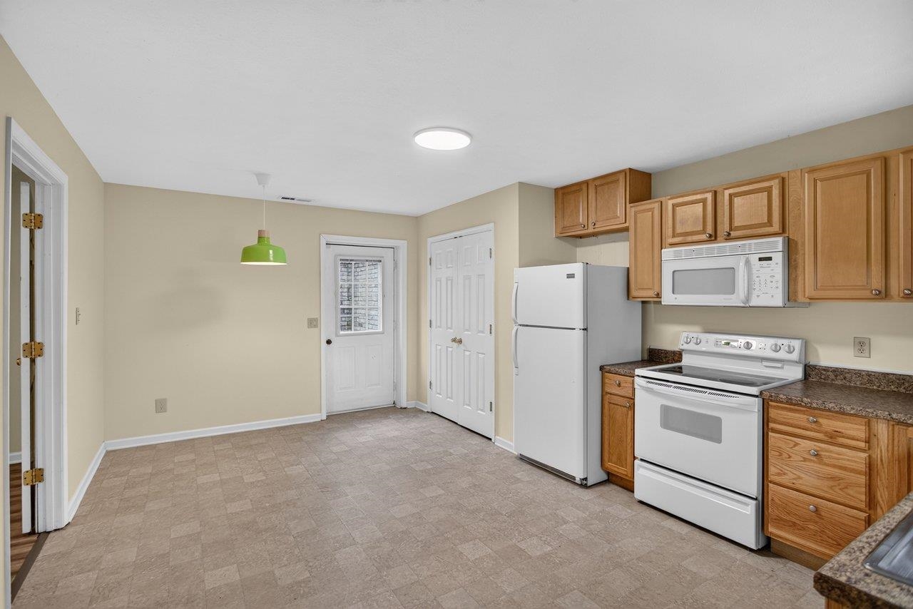 2110 RAMBLEWOOD RD, HARRISONBURG, Virginia 22801, 3 Bedrooms Bedrooms, ,3 BathroomsBathrooms,Residential,2110 RAMBLEWOOD RD,681863 MLS # 681863 2110 RAMBLEWOOD RD, HARRISONBURG, Virginia 22801, 3 Bedrooms Bedrooms, ,3 BathroomsBathrooms,Residential,2110 RAMBLEWOOD RD,681863 MLS # 681863