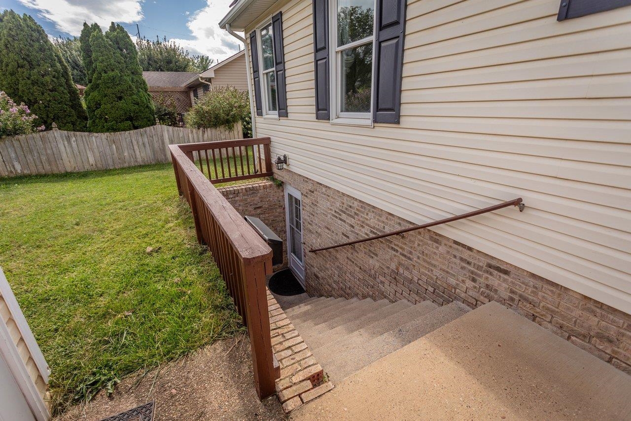 2110 RAMBLEWOOD RD, HARRISONBURG, Virginia 22801, 3 Bedrooms Bedrooms, ,3 BathroomsBathrooms,Residential,2110 RAMBLEWOOD RD,681863 MLS # 681863 2110 RAMBLEWOOD RD, HARRISONBURG, Virginia 22801, 3 Bedrooms Bedrooms, ,3 BathroomsBathrooms,Residential,2110 RAMBLEWOOD RD,681863 MLS # 681863