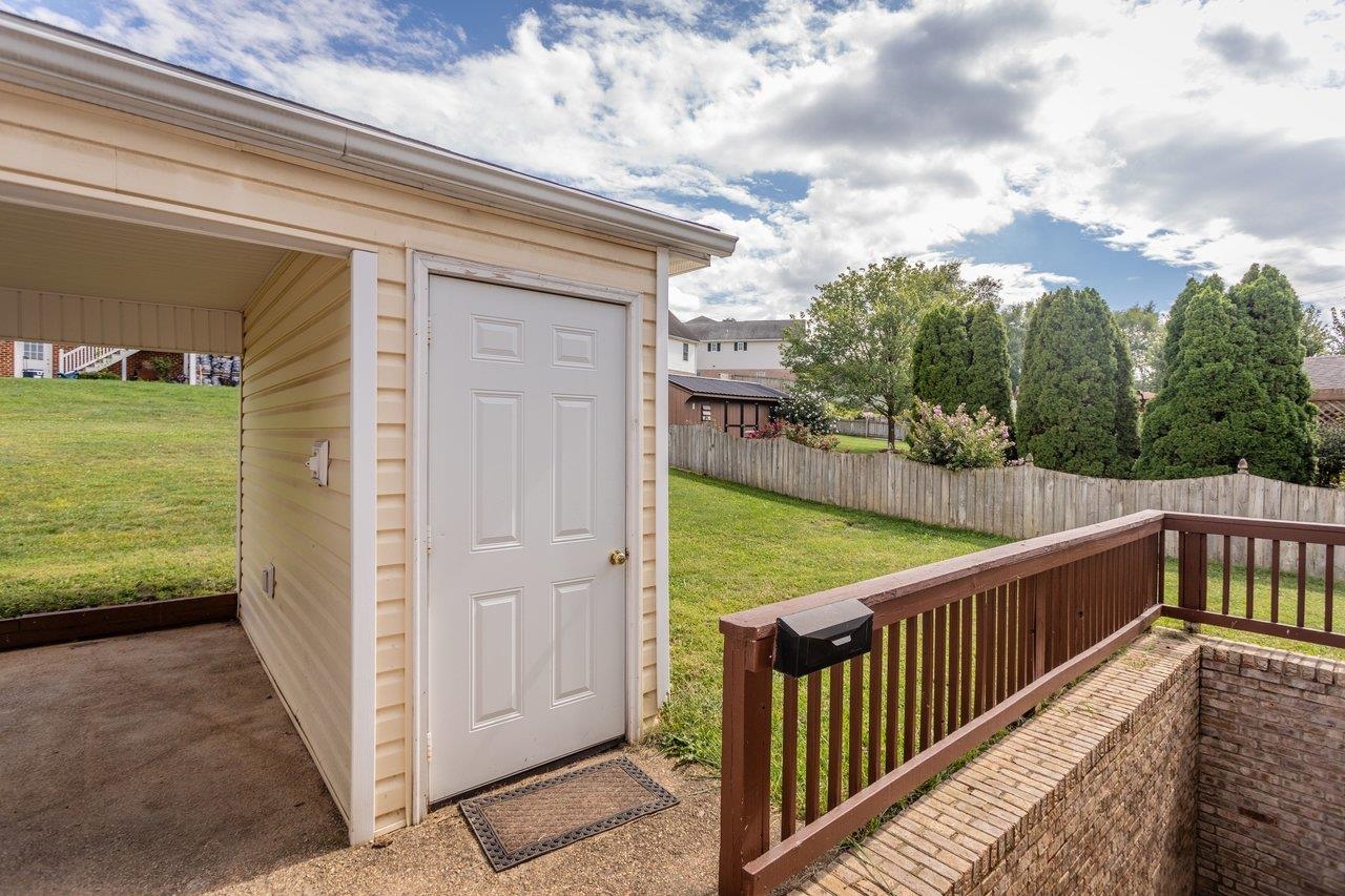 2110 RAMBLEWOOD RD, HARRISONBURG, Virginia 22801, 3 Bedrooms Bedrooms, ,3 BathroomsBathrooms,Residential,2110 RAMBLEWOOD RD,681863 MLS # 681863 2110 RAMBLEWOOD RD, HARRISONBURG, Virginia 22801, 3 Bedrooms Bedrooms, ,3 BathroomsBathrooms,Residential,2110 RAMBLEWOOD RD,681863 MLS # 681863