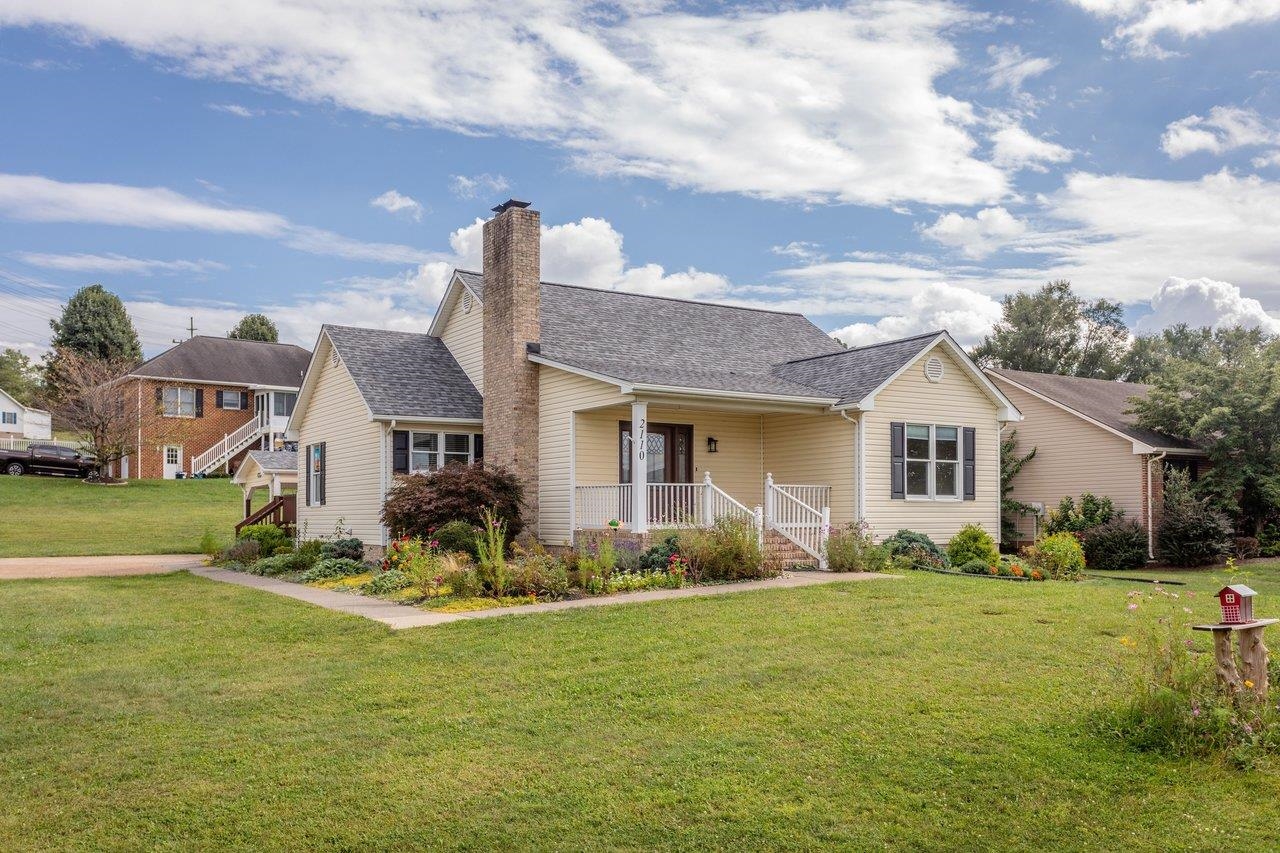 2110 RAMBLEWOOD RD, HARRISONBURG, Virginia 22801, 3 Bedrooms Bedrooms, ,3 BathroomsBathrooms,Residential,2110 RAMBLEWOOD RD,681863 MLS # 681863 2110 RAMBLEWOOD RD, HARRISONBURG, Virginia 22801, 3 Bedrooms Bedrooms, ,3 BathroomsBathrooms,Residential,2110 RAMBLEWOOD RD,681863 MLS # 681863