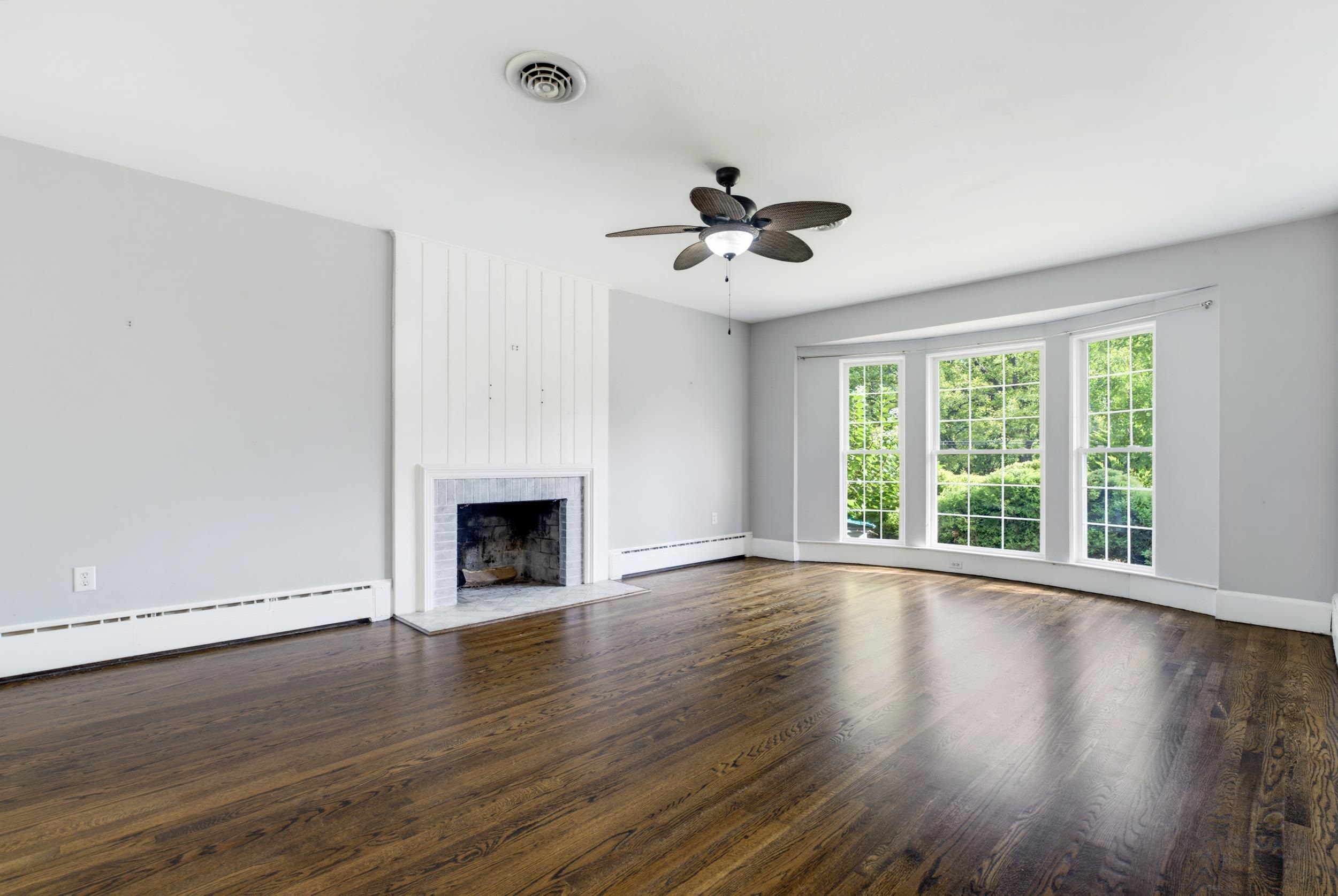 1217 MEADOWBROOK RD, WAYNESBORO, Virginia 22980, 3 Bedrooms Bedrooms, ,2 BathroomsBathrooms,Residential,Tax Map 63 - 10 - 6 - Parcels 2 & 2A,1217 MEADOWBROOK RD,681865 MLS # 681865