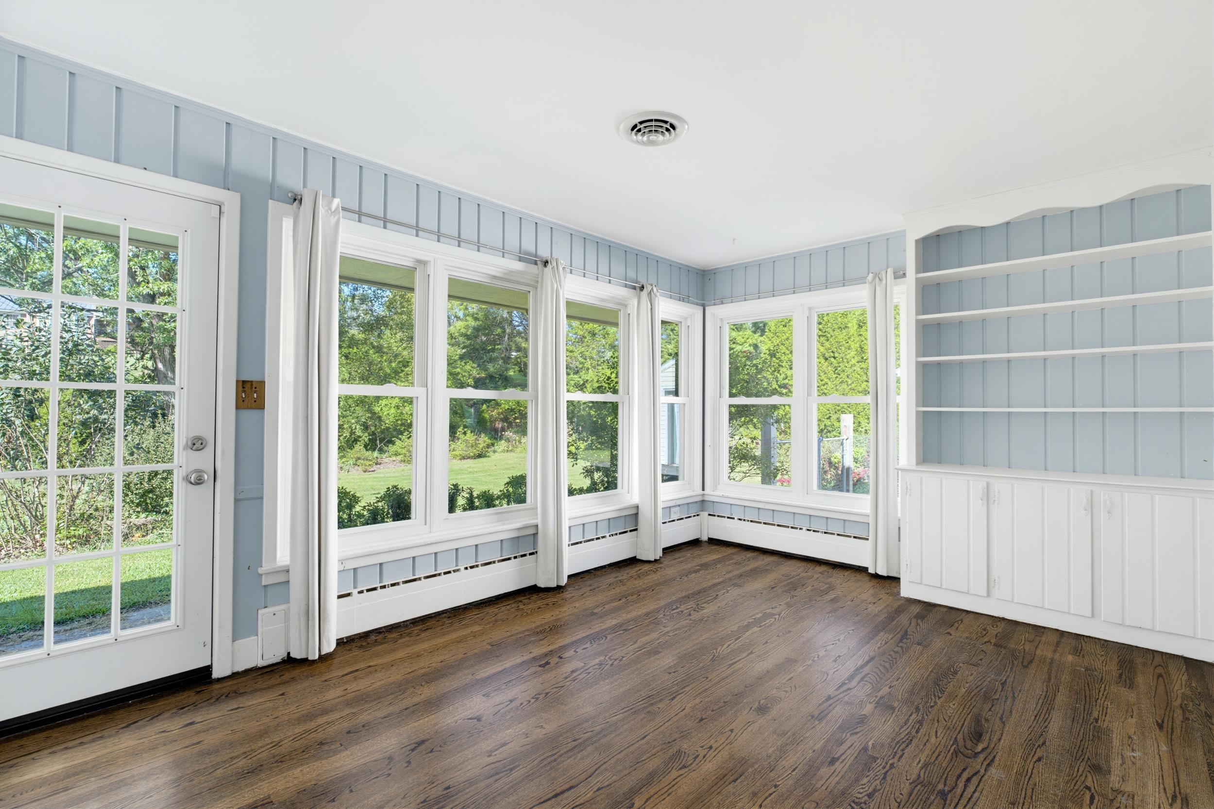 1217 MEADOWBROOK RD, WAYNESBORO, Virginia 22980, 3 Bedrooms Bedrooms, ,2 BathroomsBathrooms,Residential,Tax Map 63 - 10 - 6 - Parcels 2 & 2A,1217 MEADOWBROOK RD,681865 MLS # 681865