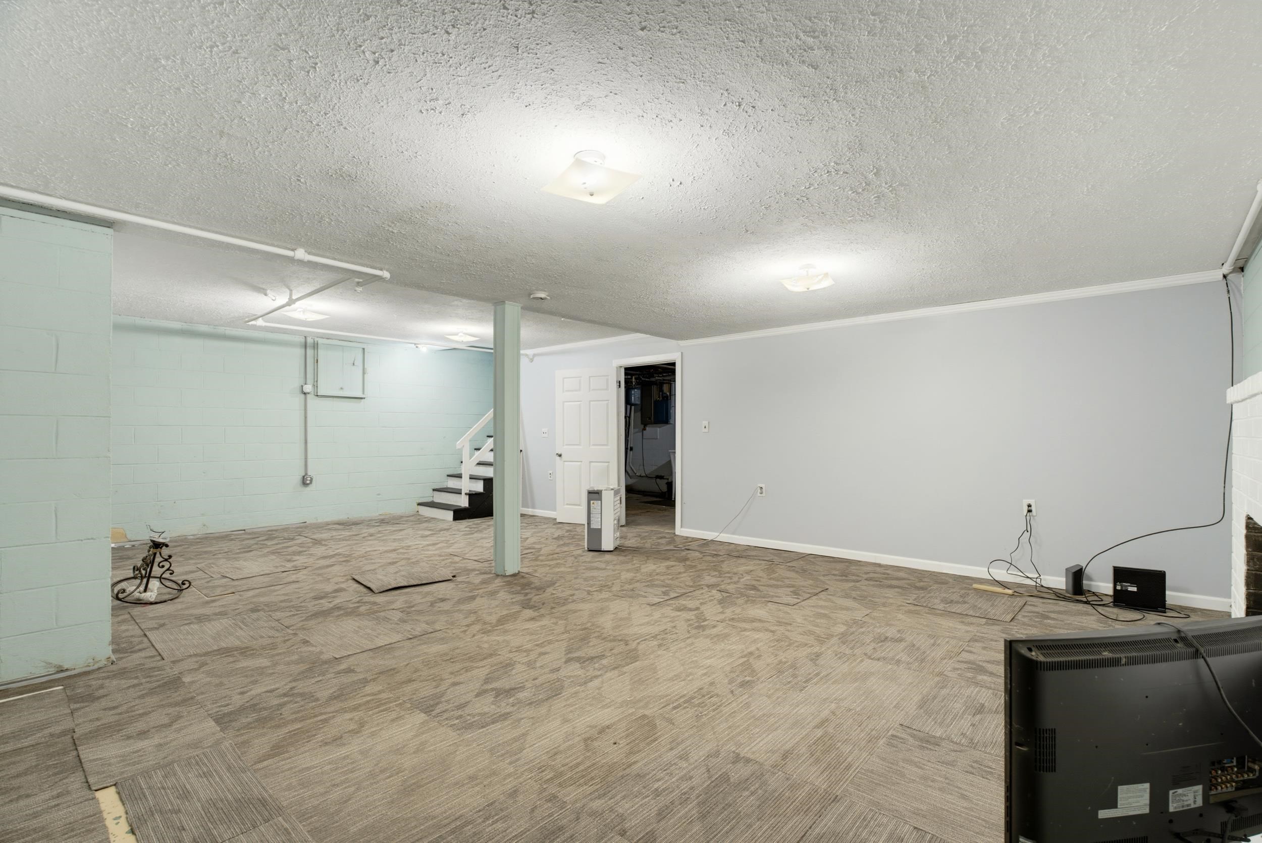 1217 MEADOWBROOK RD, WAYNESBORO, Virginia 22980, 3 Bedrooms Bedrooms, ,2 BathroomsBathrooms,Residential,Tax Map 63 - 10 - 6 - Parcels 2 & 2A,1217 MEADOWBROOK RD,681865 MLS # 681865