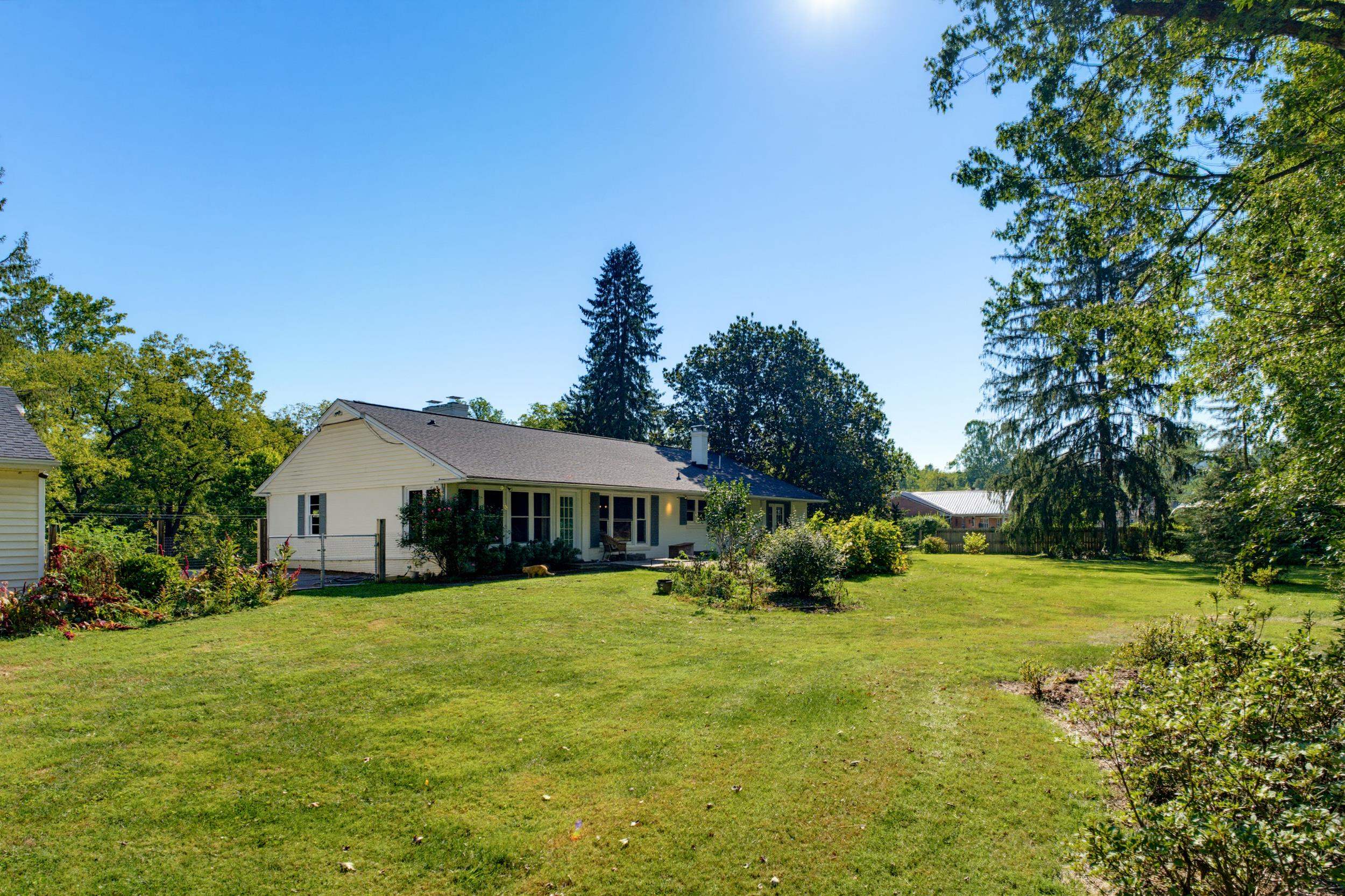 1217 MEADOWBROOK RD, WAYNESBORO, Virginia 22980, 3 Bedrooms Bedrooms, ,2 BathroomsBathrooms,Residential,Tax Map 63 - 10 - 6 - Parcels 2 & 2A,1217 MEADOWBROOK RD,681865 MLS # 681865
