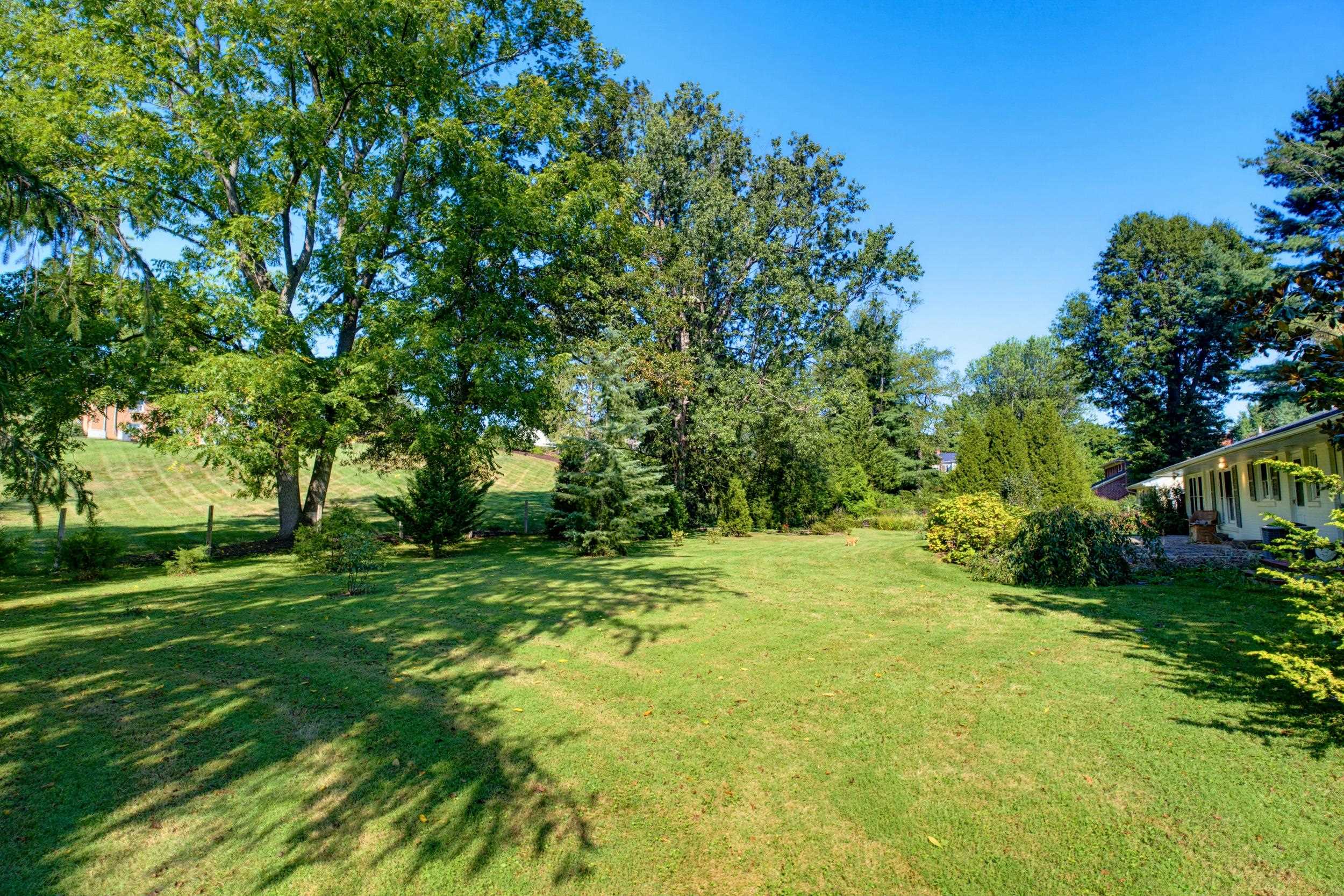 1217 MEADOWBROOK RD, WAYNESBORO, Virginia 22980, 3 Bedrooms Bedrooms, ,2 BathroomsBathrooms,Residential,Tax Map 63 - 10 - 6 - Parcels 2 & 2A,1217 MEADOWBROOK RD,681865 MLS # 681865