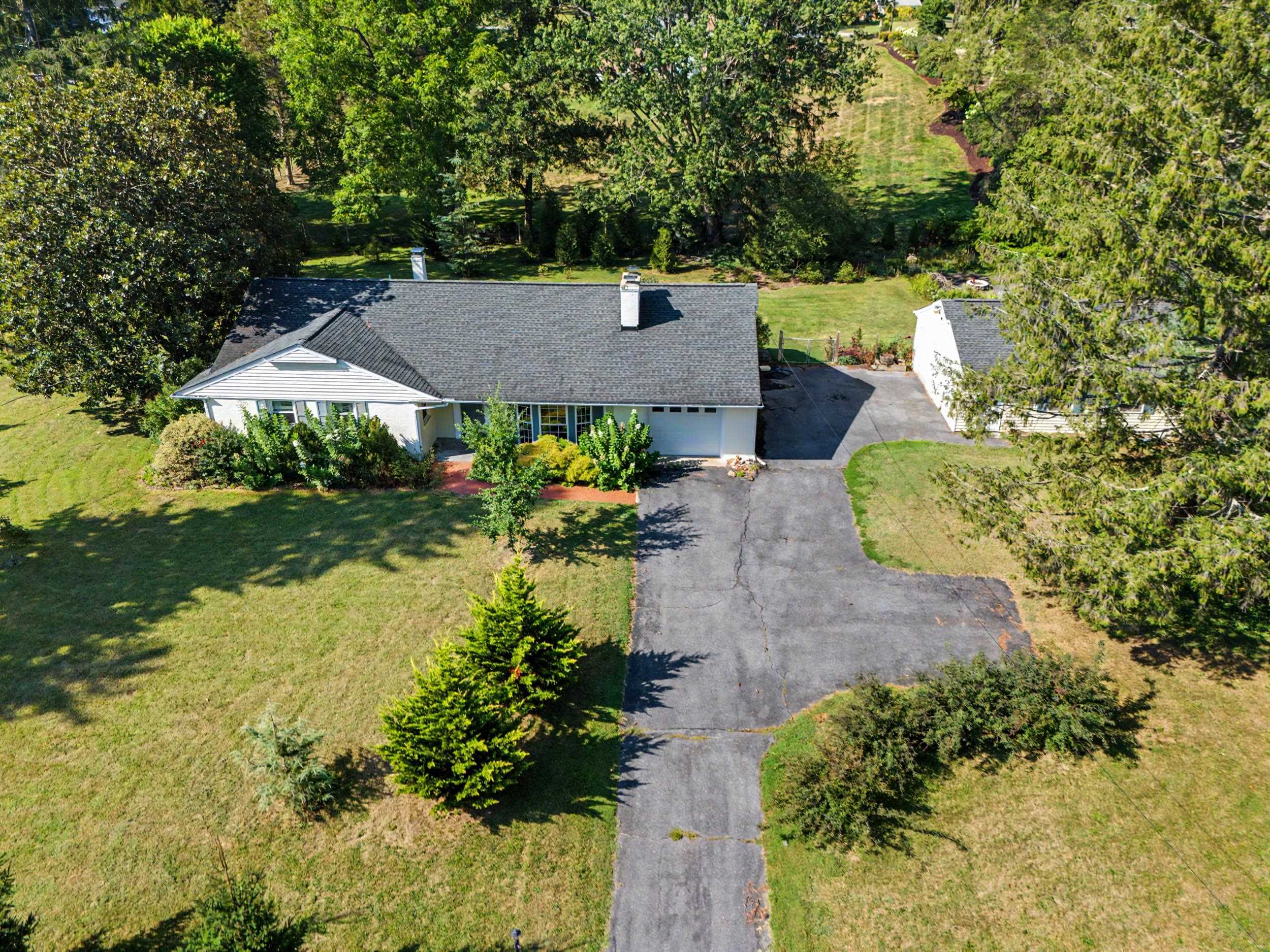 1217 MEADOWBROOK RD, WAYNESBORO, Virginia 22980, 3 Bedrooms Bedrooms, ,2 BathroomsBathrooms,Residential,Tax Map 63 - 10 - 6 - Parcels 2 & 2A,1217 MEADOWBROOK RD,681865 MLS # 681865