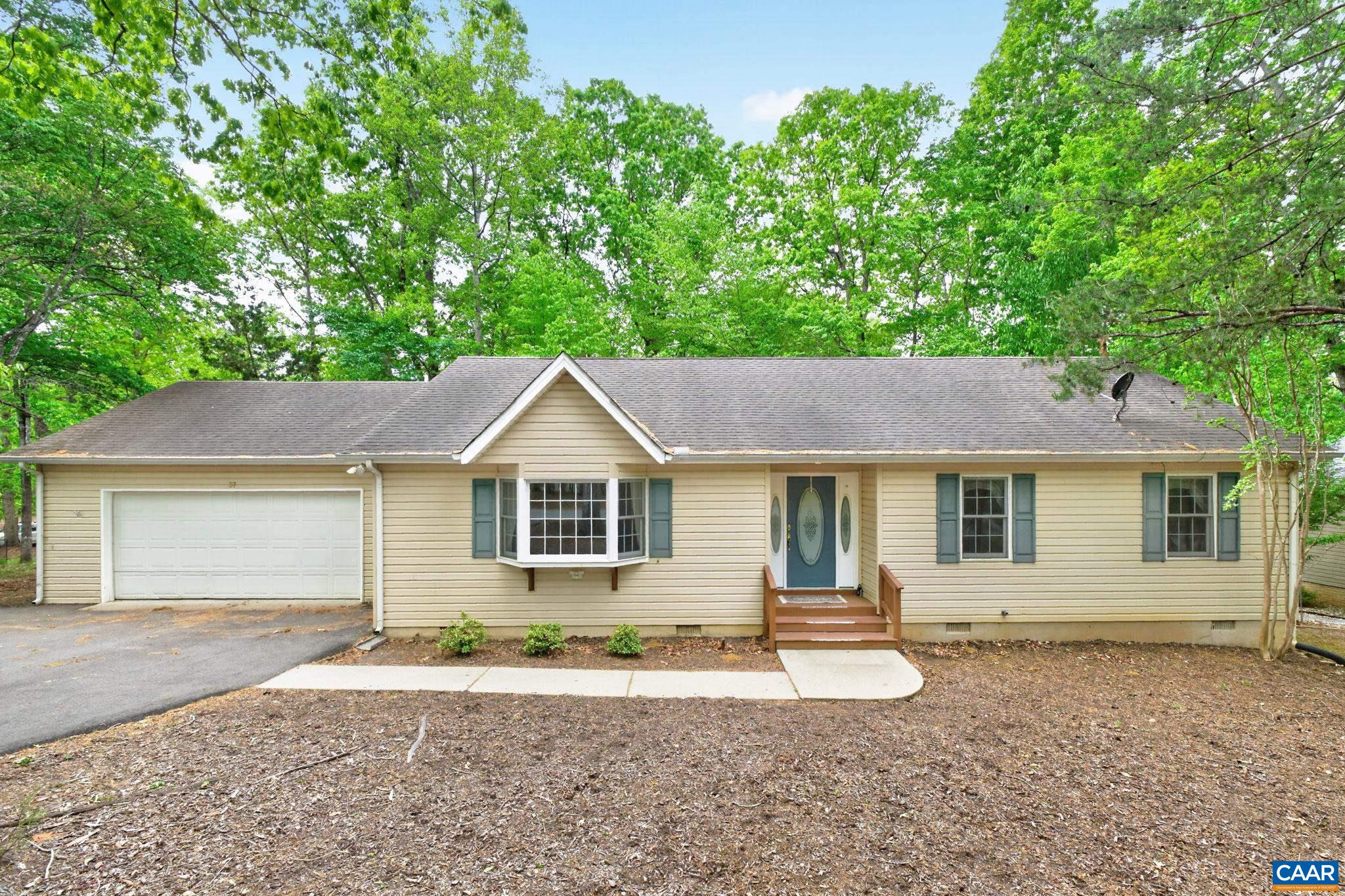 37 LAGUNA RD, PALMYRA, Virginia 22963, 3 Bedrooms Bedrooms, ,2 BathroomsBathrooms,Residential,37 LAGUNA RD,675645 MLS # 675645