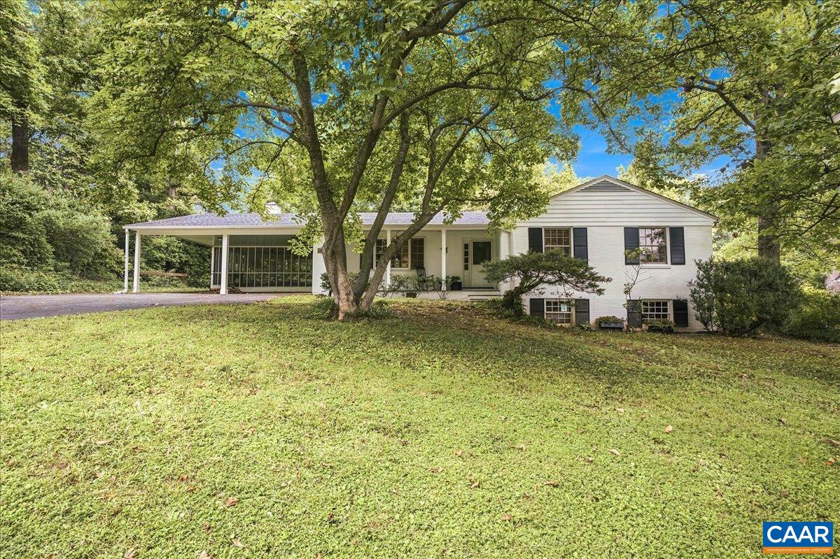 1610 INGLEWOOD DR, CHARLOTTESVILLE, Virginia 22901, 3 Bedrooms Bedrooms, ,2 BathroomsBathrooms,Residential,1610 Inglewood Dr,1610 INGLEWOOD DR,681229 MLS # 681229