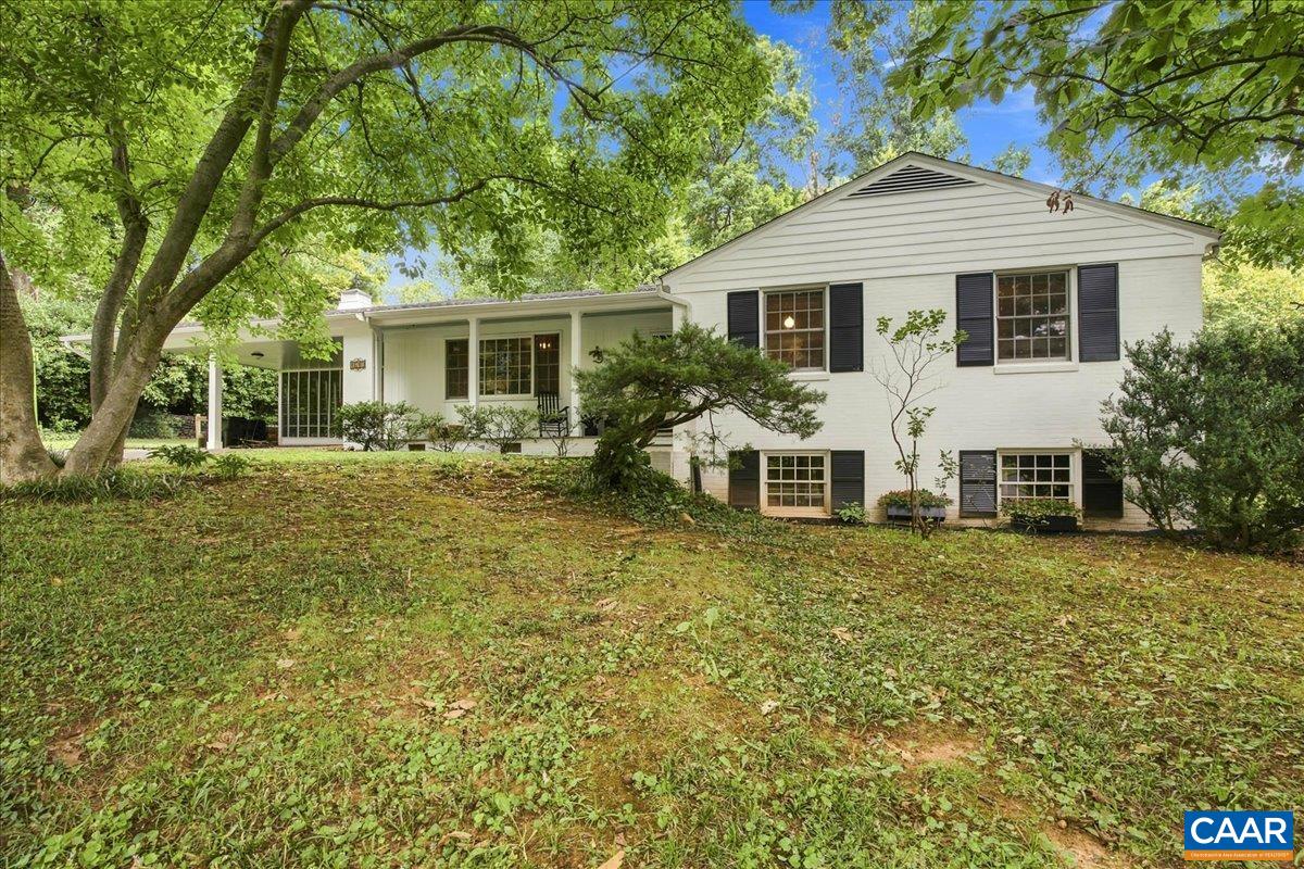 1610 INGLEWOOD DR, CHARLOTTESVILLE, Virginia 22901, 3 Bedrooms Bedrooms, ,2 BathroomsBathrooms,Residential,1610 Inglewood Dr,1610 INGLEWOOD DR,681229 MLS # 681229 1610 INGLEWOOD DR, CHARLOTTESVILLE, Virginia 22901, 3 Bedrooms Bedrooms, ,2 BathroomsBathrooms,Residential,1610 Inglewood Dr,1610 INGLEWOOD DR,681229 MLS # 681229