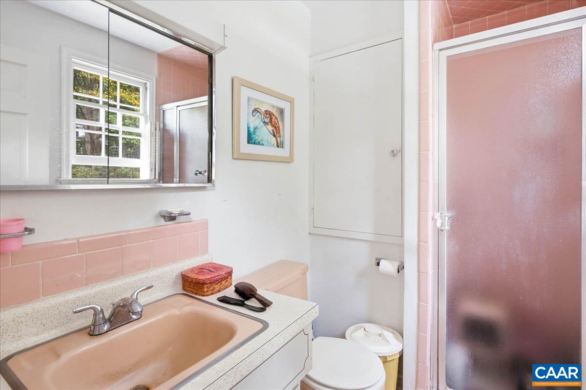 1610 INGLEWOOD DR, CHARLOTTESVILLE, Virginia 22901, 3 Bedrooms Bedrooms, ,2 BathroomsBathrooms,Residential,1610 Inglewood Dr,1610 INGLEWOOD DR,681229 MLS # 681229 1610 INGLEWOOD DR, CHARLOTTESVILLE, Virginia 22901, 3 Bedrooms Bedrooms, ,2 BathroomsBathrooms,Residential,1610 Inglewood Dr,1610 INGLEWOOD DR,681229 MLS # 681229