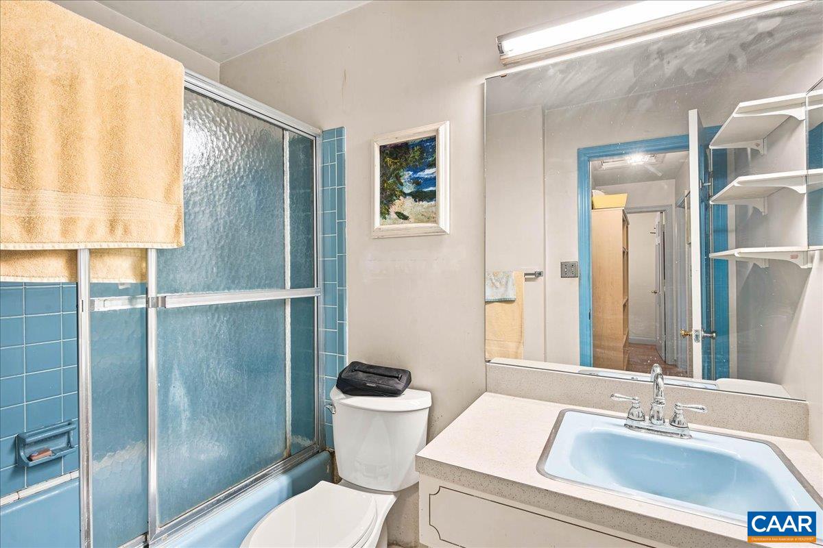 1610 INGLEWOOD DR, CHARLOTTESVILLE, Virginia 22901, 3 Bedrooms Bedrooms, ,2 BathroomsBathrooms,Residential,1610 Inglewood Dr,1610 INGLEWOOD DR,681229 MLS # 681229 1610 INGLEWOOD DR, CHARLOTTESVILLE, Virginia 22901, 3 Bedrooms Bedrooms, ,2 BathroomsBathrooms,Residential,1610 Inglewood Dr,1610 INGLEWOOD DR,681229 MLS # 681229